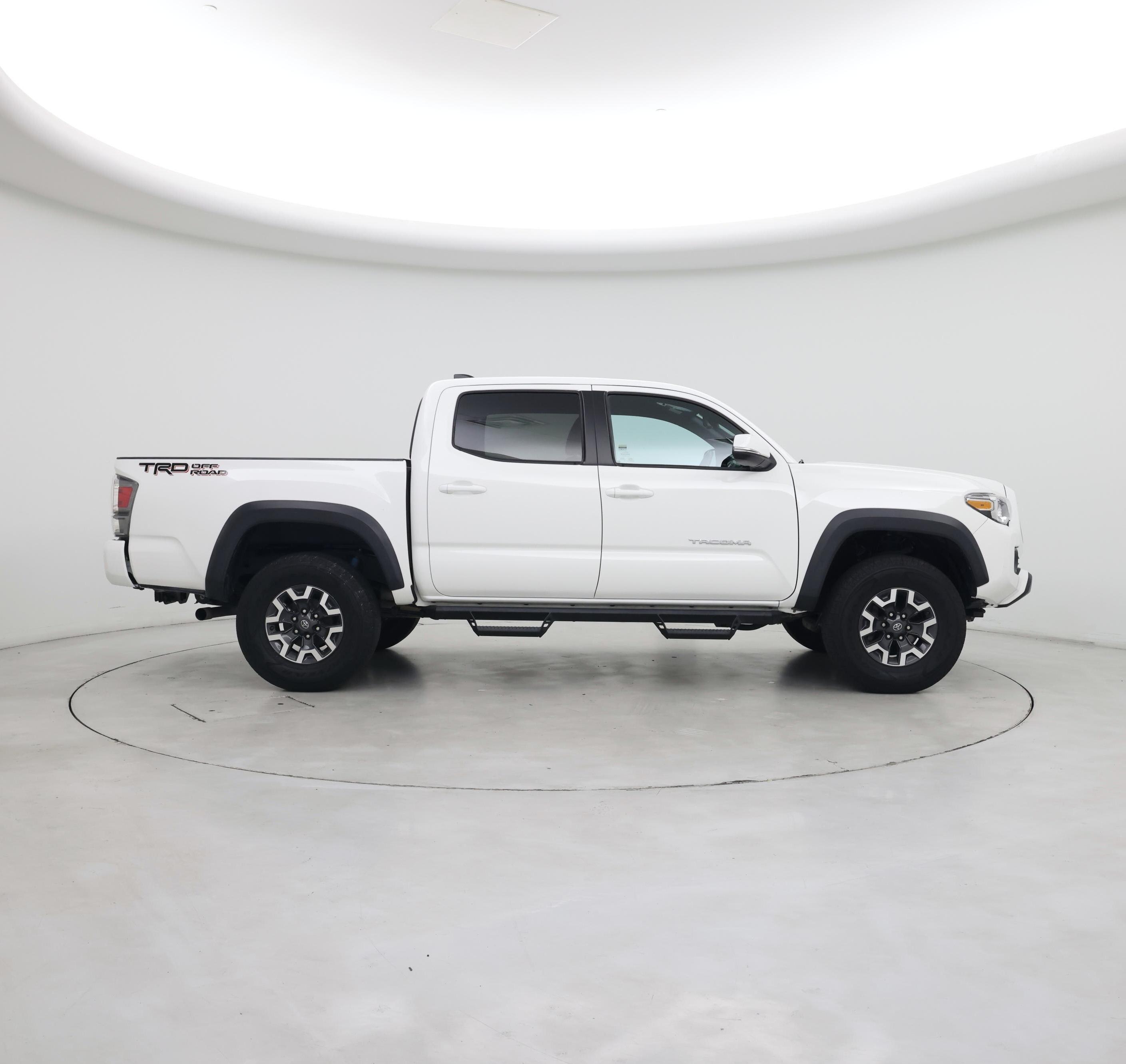 Thumbnail: 2020 Toyota Tacoma - 7
