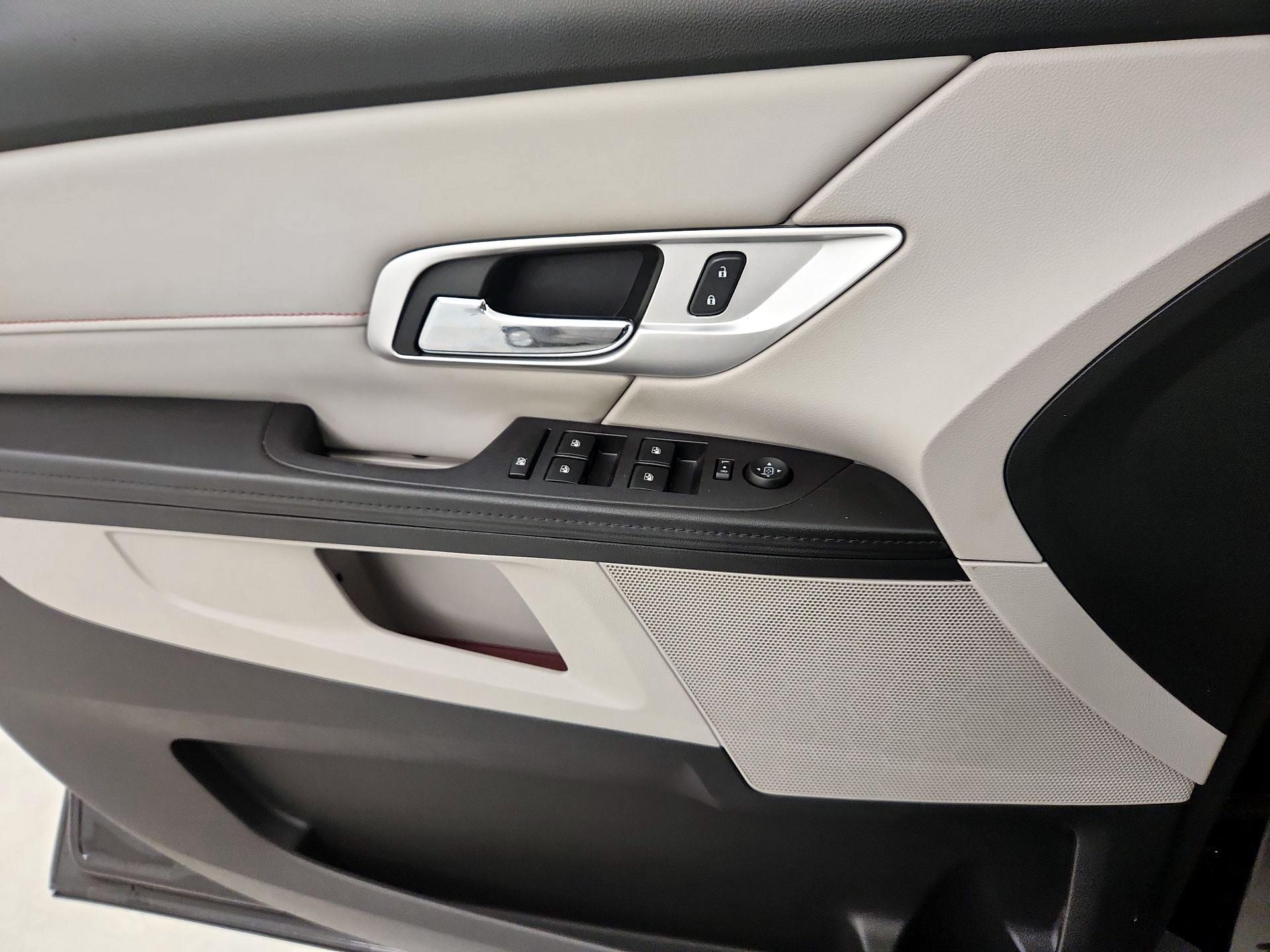 Thumbnail: 2016 GMC Terrain - 12