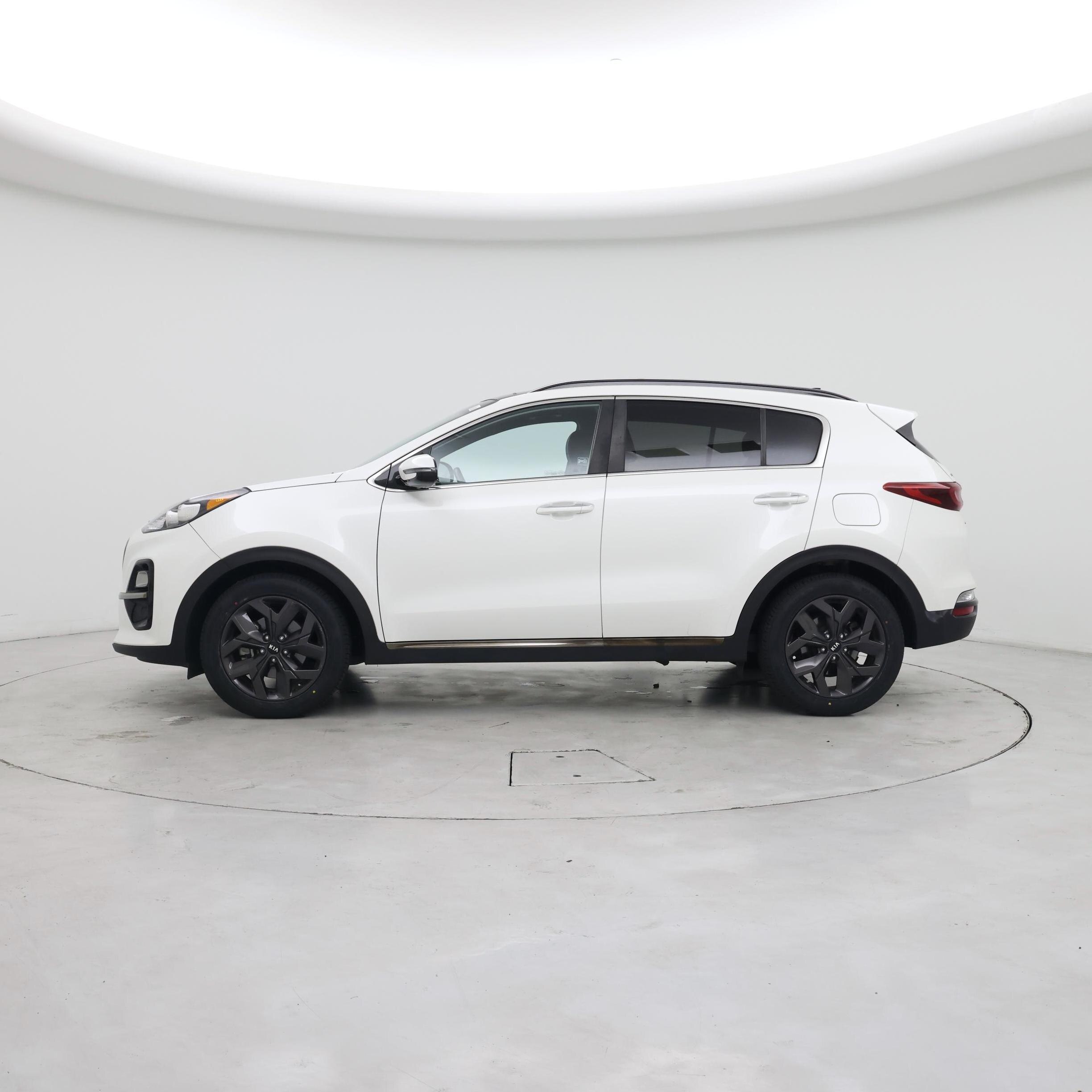 Thumbnail: 2020 Kia Sportage - 3