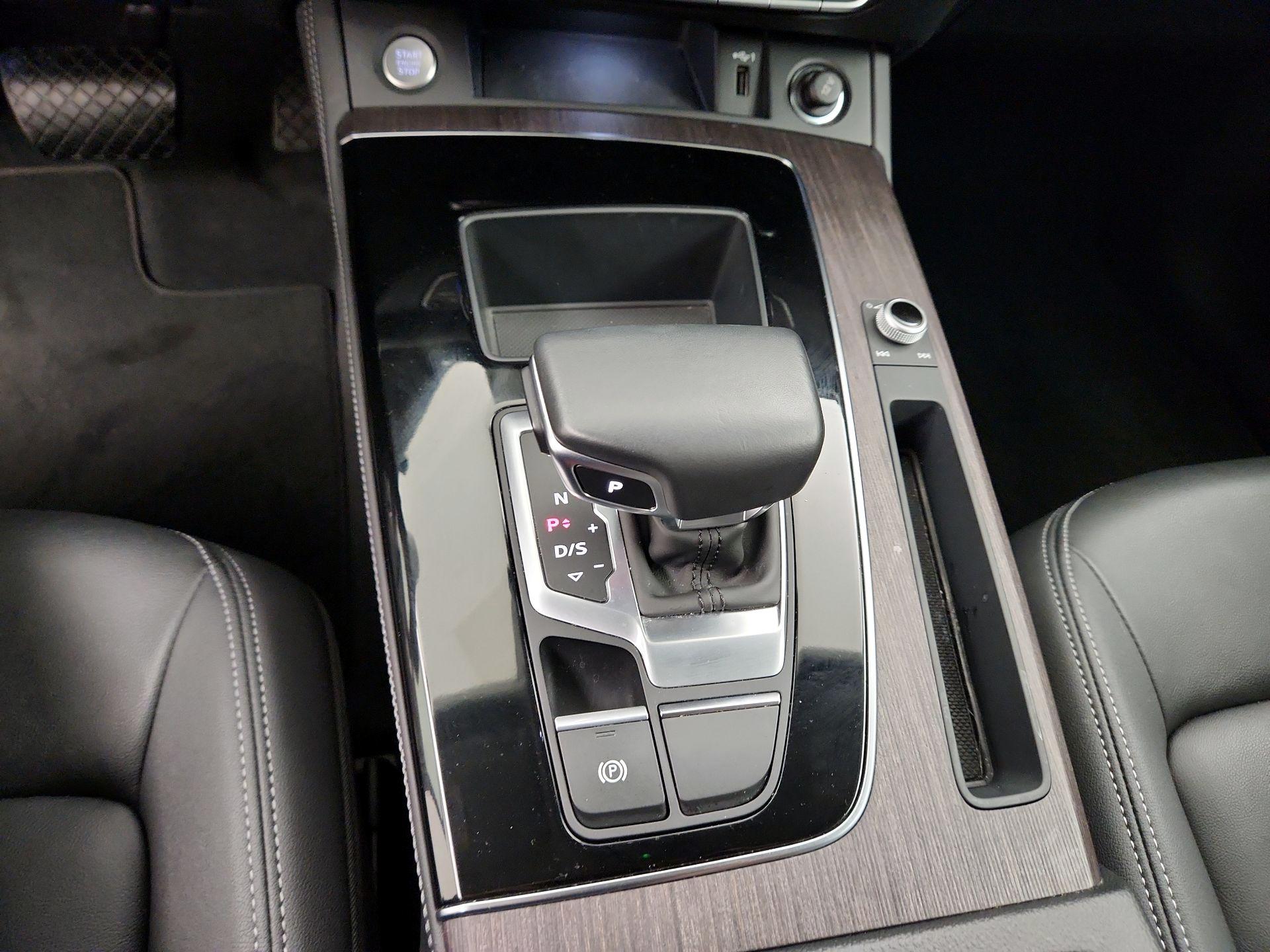 Thumbnail: 2021 Audi Q5 - 17