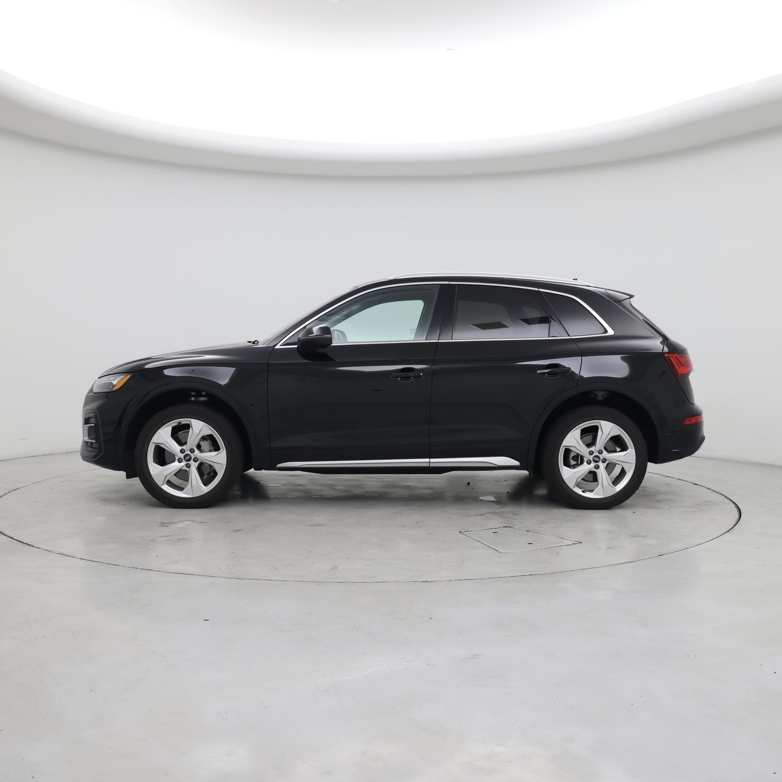 Thumbnail: 2021 Audi Q5 - 3