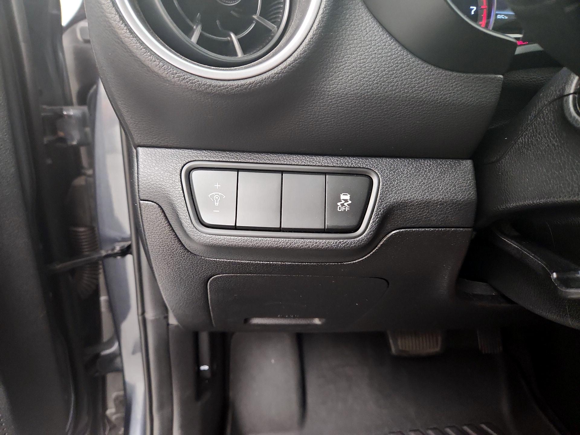 Thumbnail: 2023 Kia Forte - 13