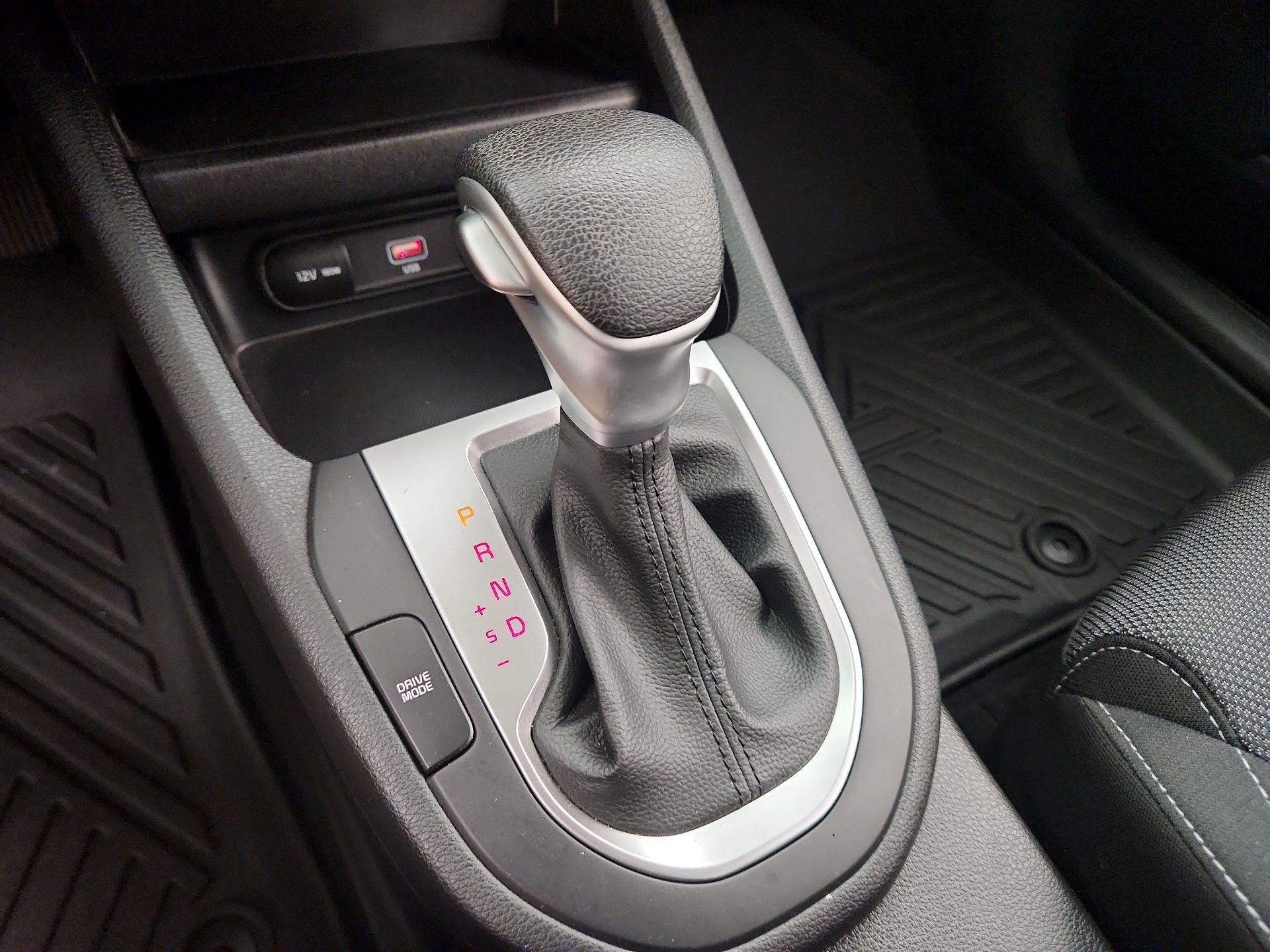 Thumbnail: 2023 Kia Forte - 17