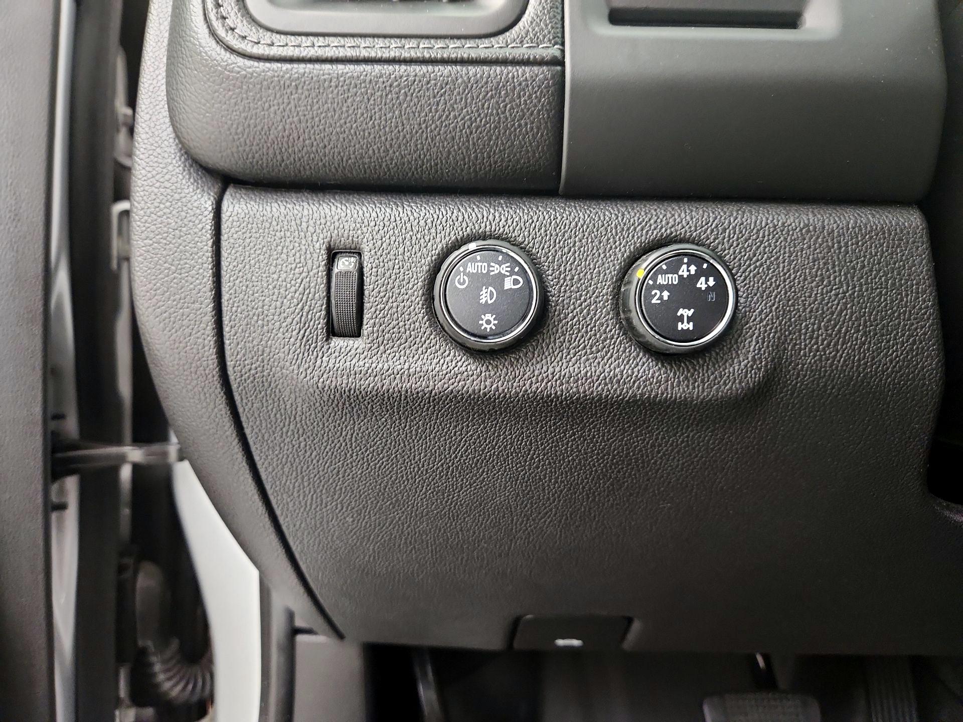 Thumbnail: 2016 GMC Canyon - 13