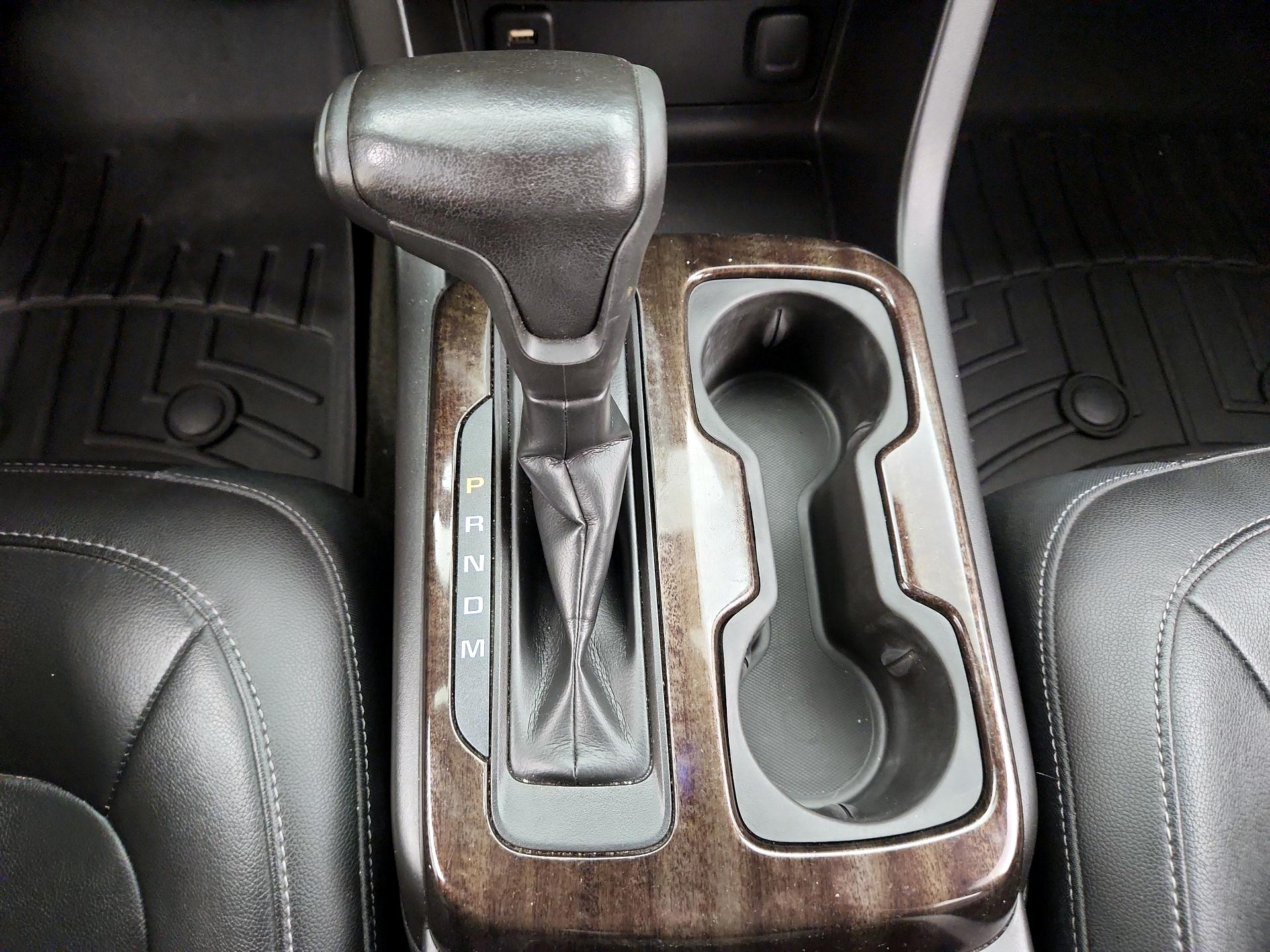 Thumbnail: 2016 GMC Canyon - 18