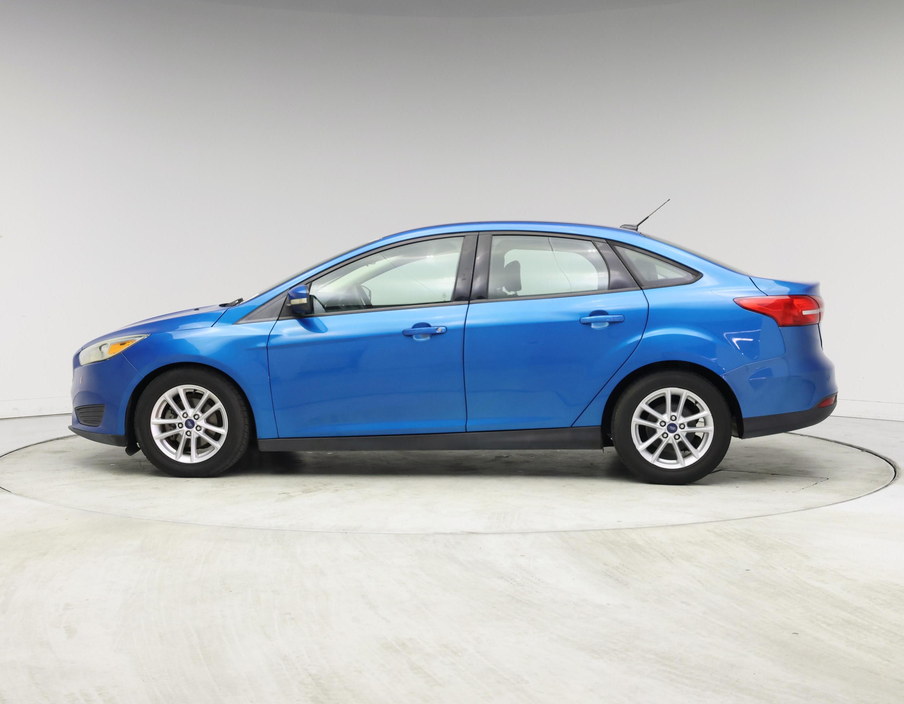 Thumbnail: 2015 Ford Focus - 3