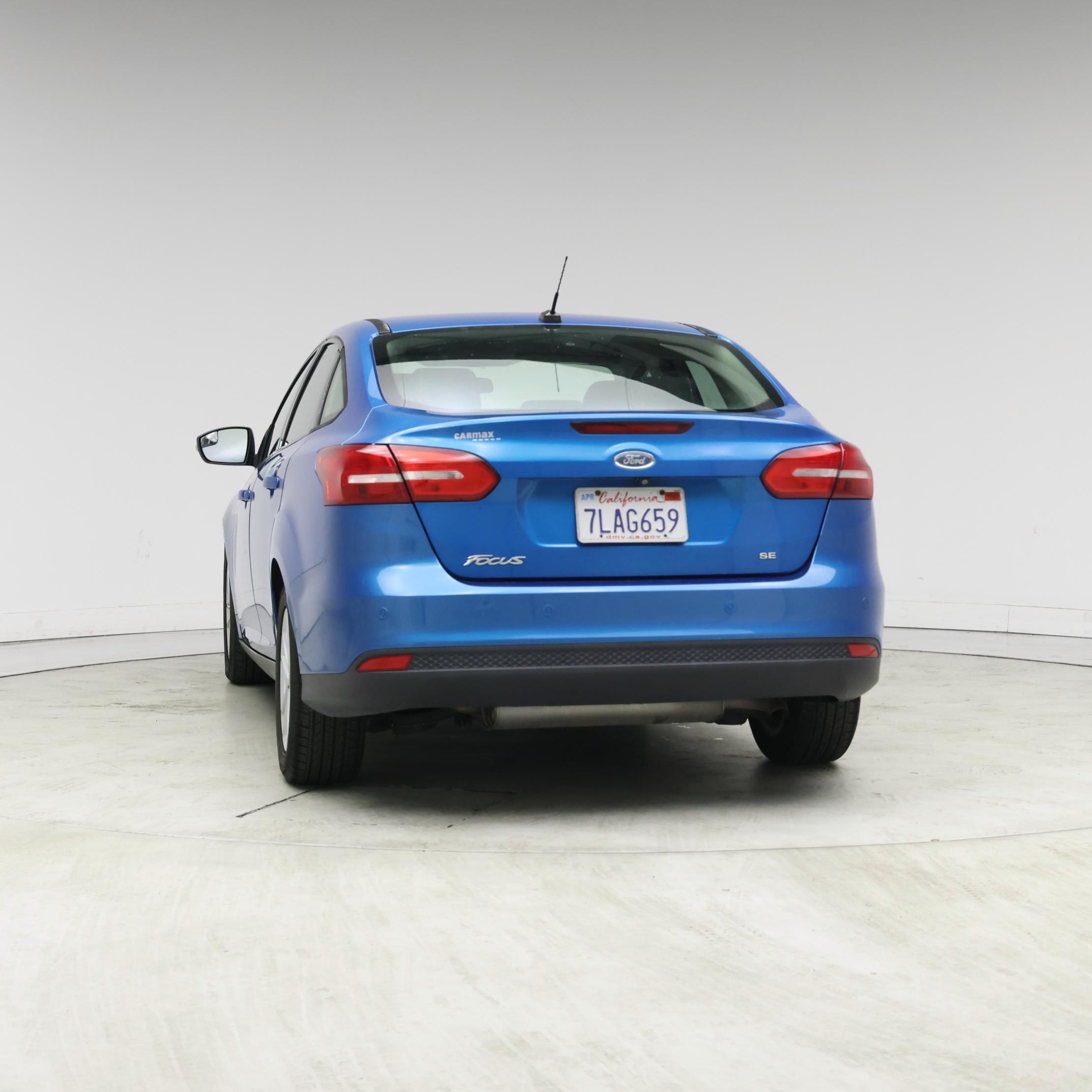 Thumbnail: 2015 Ford Focus - 6