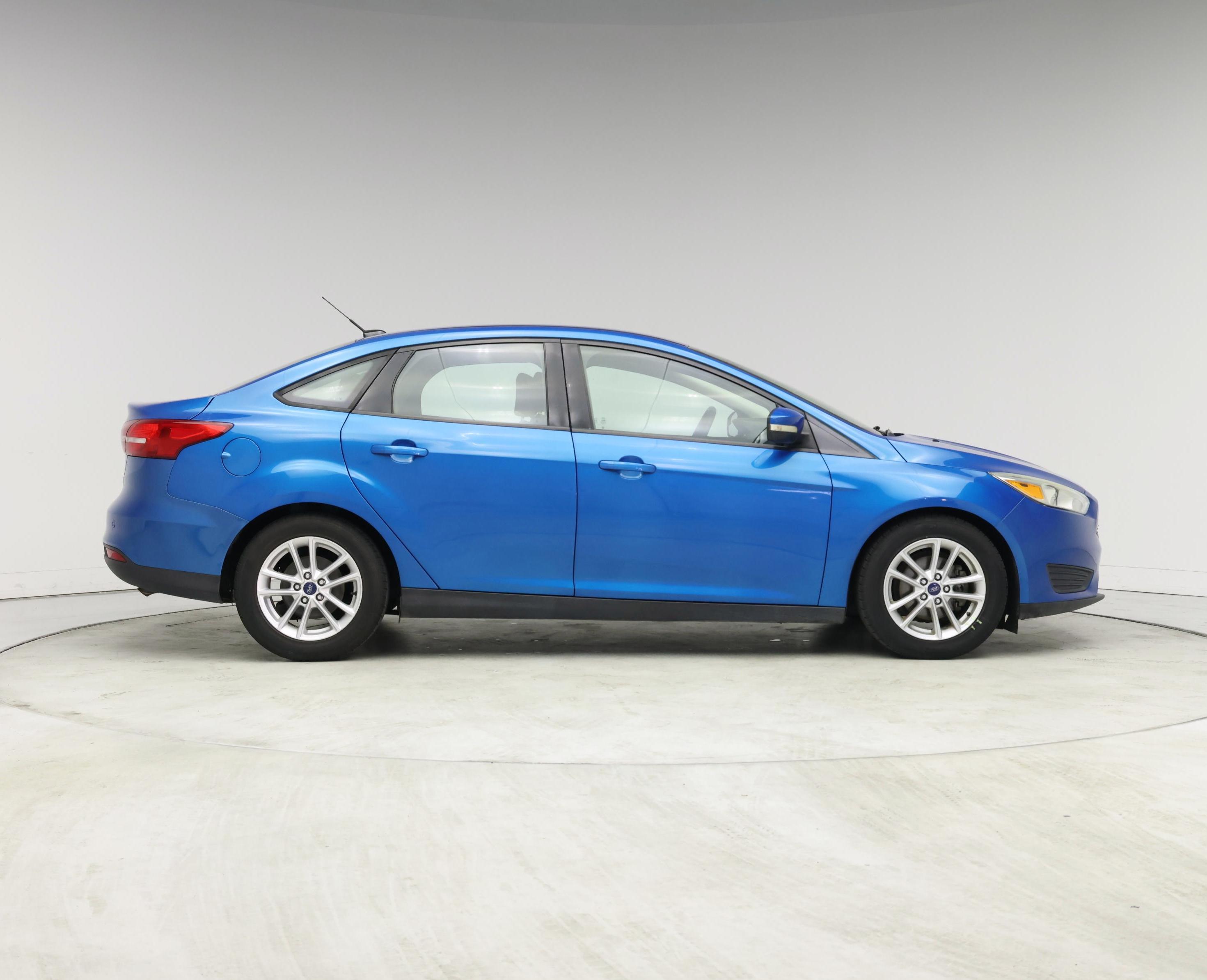 Thumbnail: 2015 Ford Focus - 7