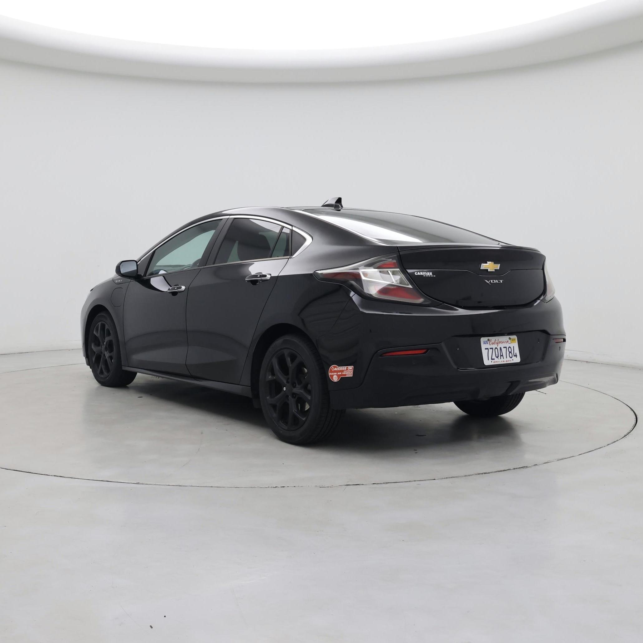 Thumbnail: 2017 Chevrolet Volt - 2