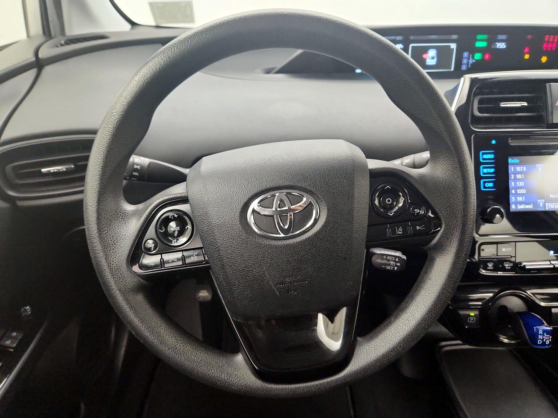 Thumbnail: 2019 Toyota Prius - 10