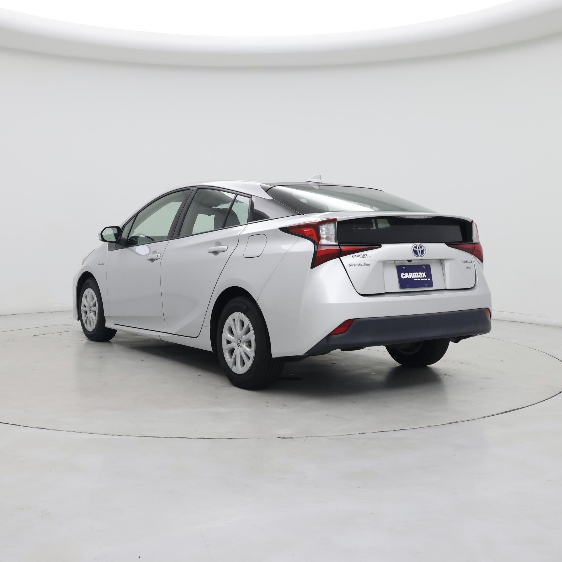 Thumbnail: 2019 Toyota Prius - 2