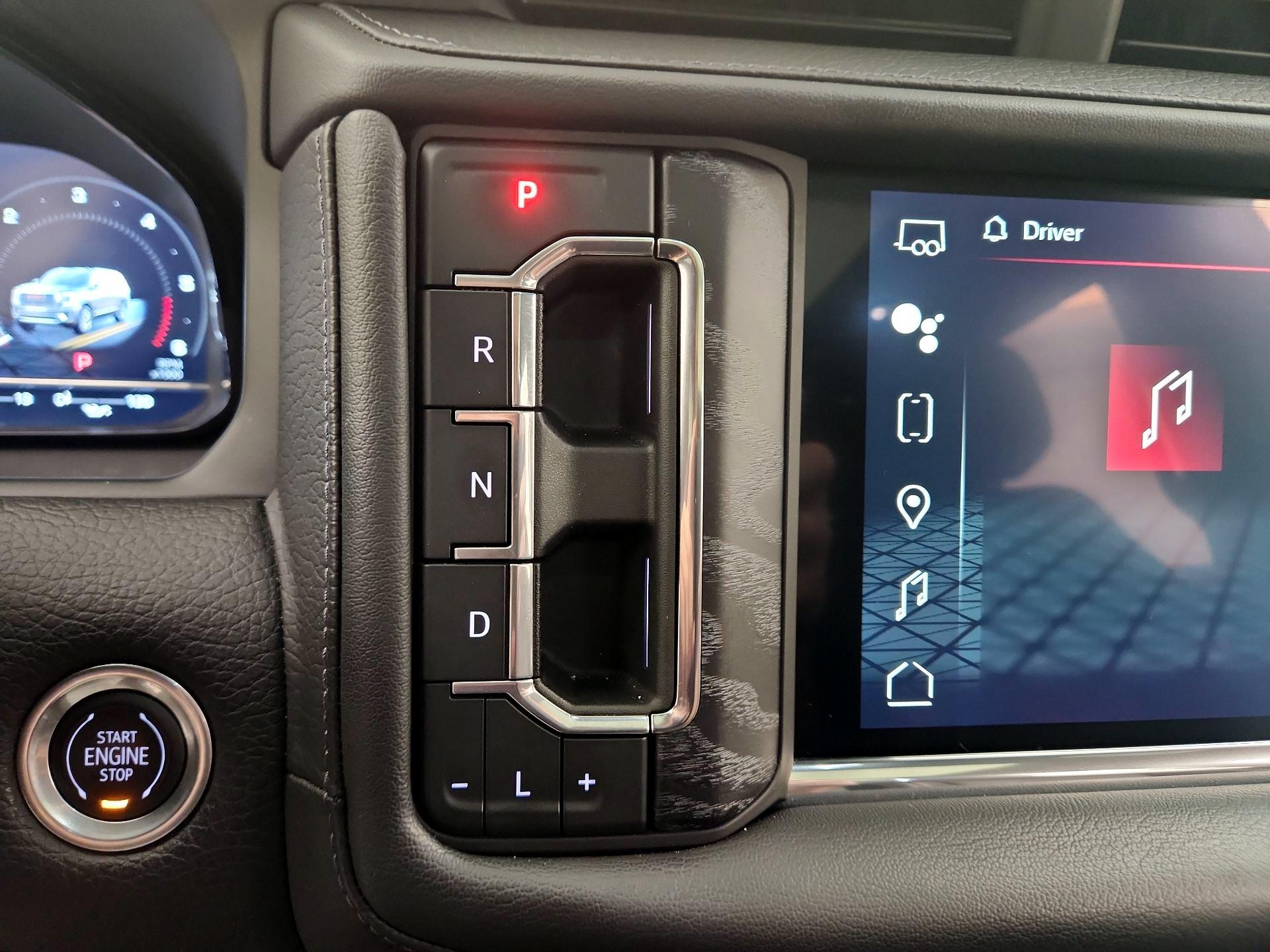 Thumbnail: 2023 GMC Yukon XL - 18