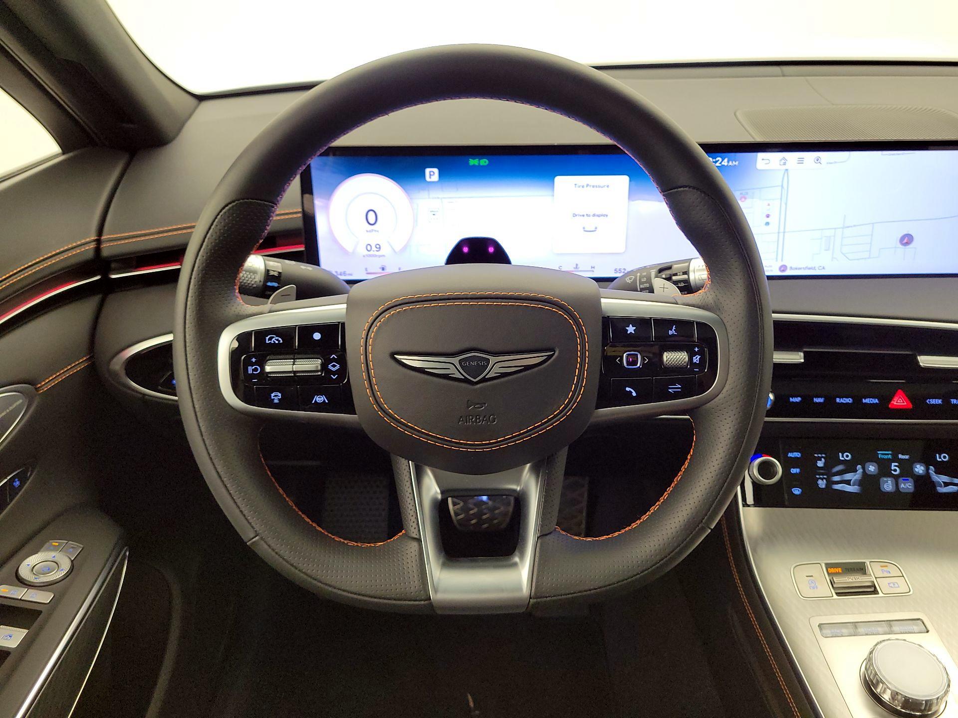 Thumbnail: 2026 Genesis GV70 - 10