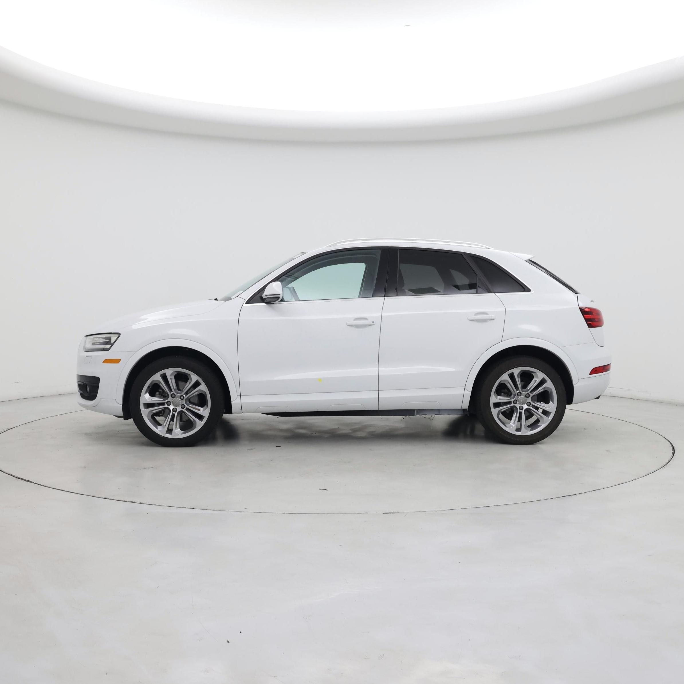 Thumbnail: 2015 Audi Q3 - 3