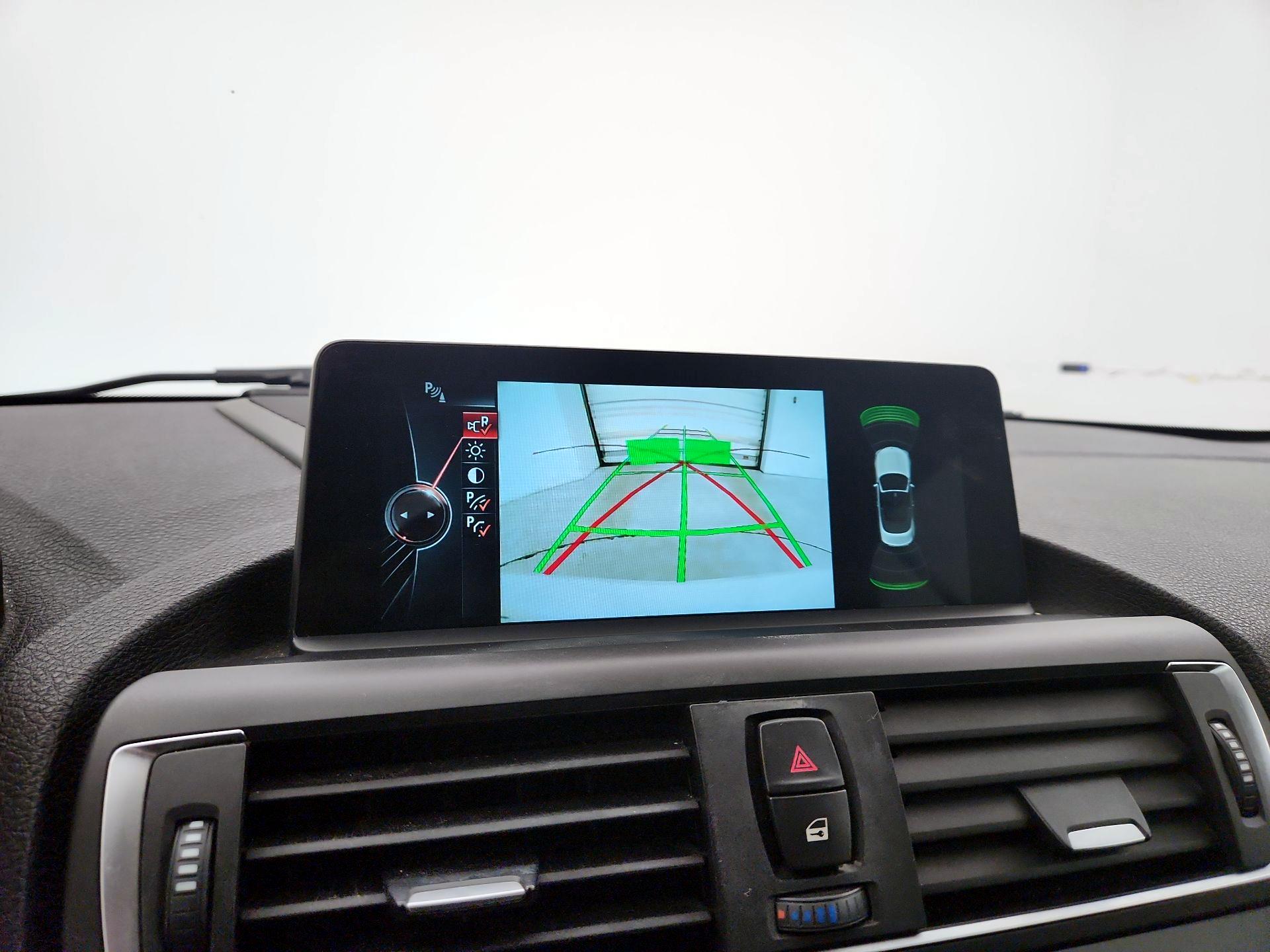 Thumbnail: 2016 BMW 2 Series - 14