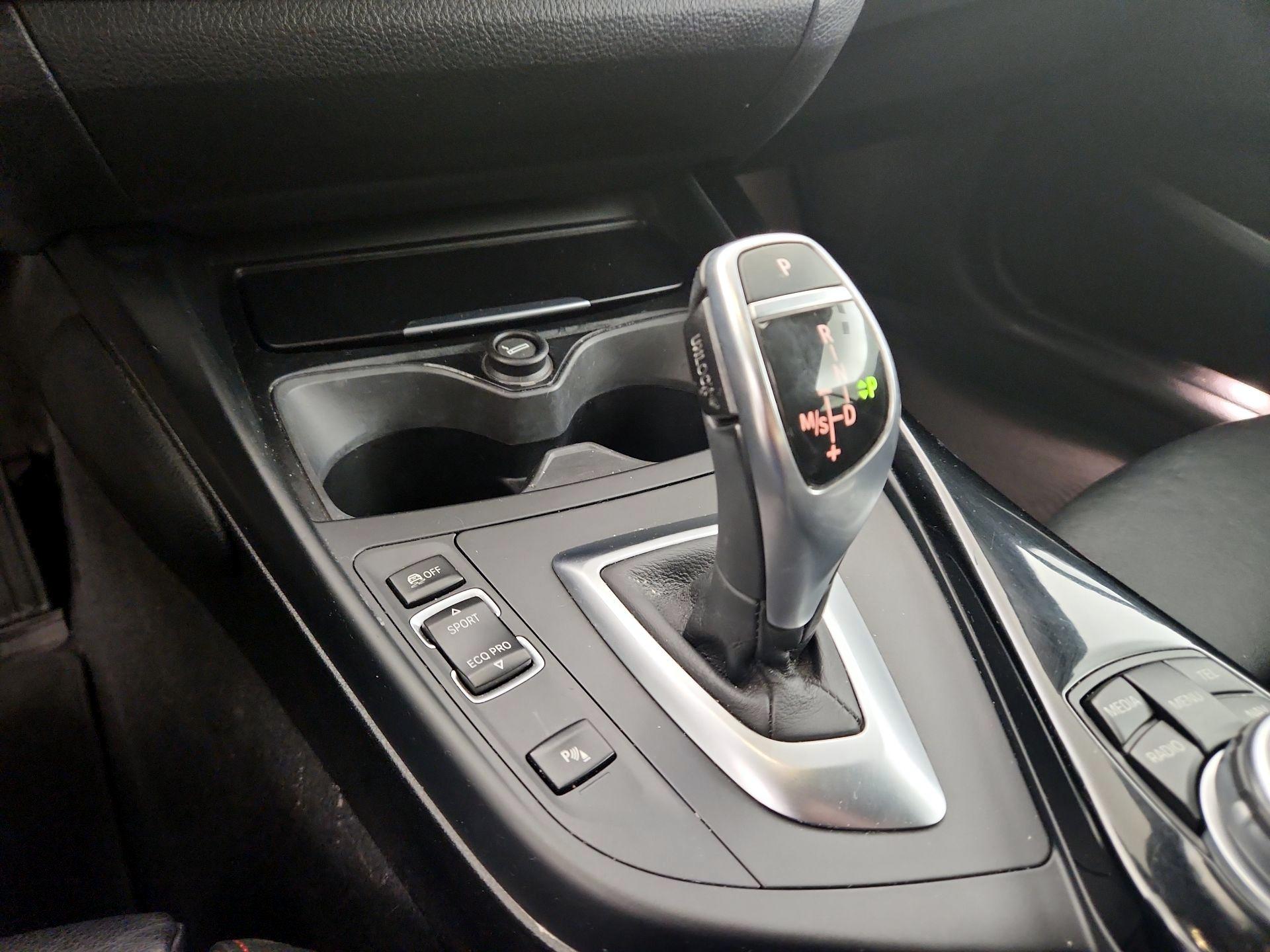 Thumbnail: 2016 BMW 2 Series - 17