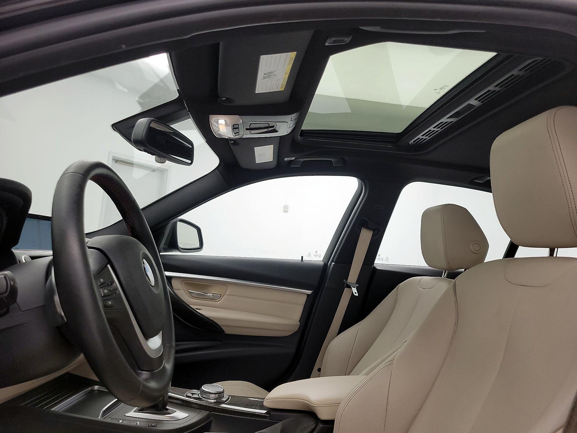Thumbnail: 2016 BMW 3 Series - 20