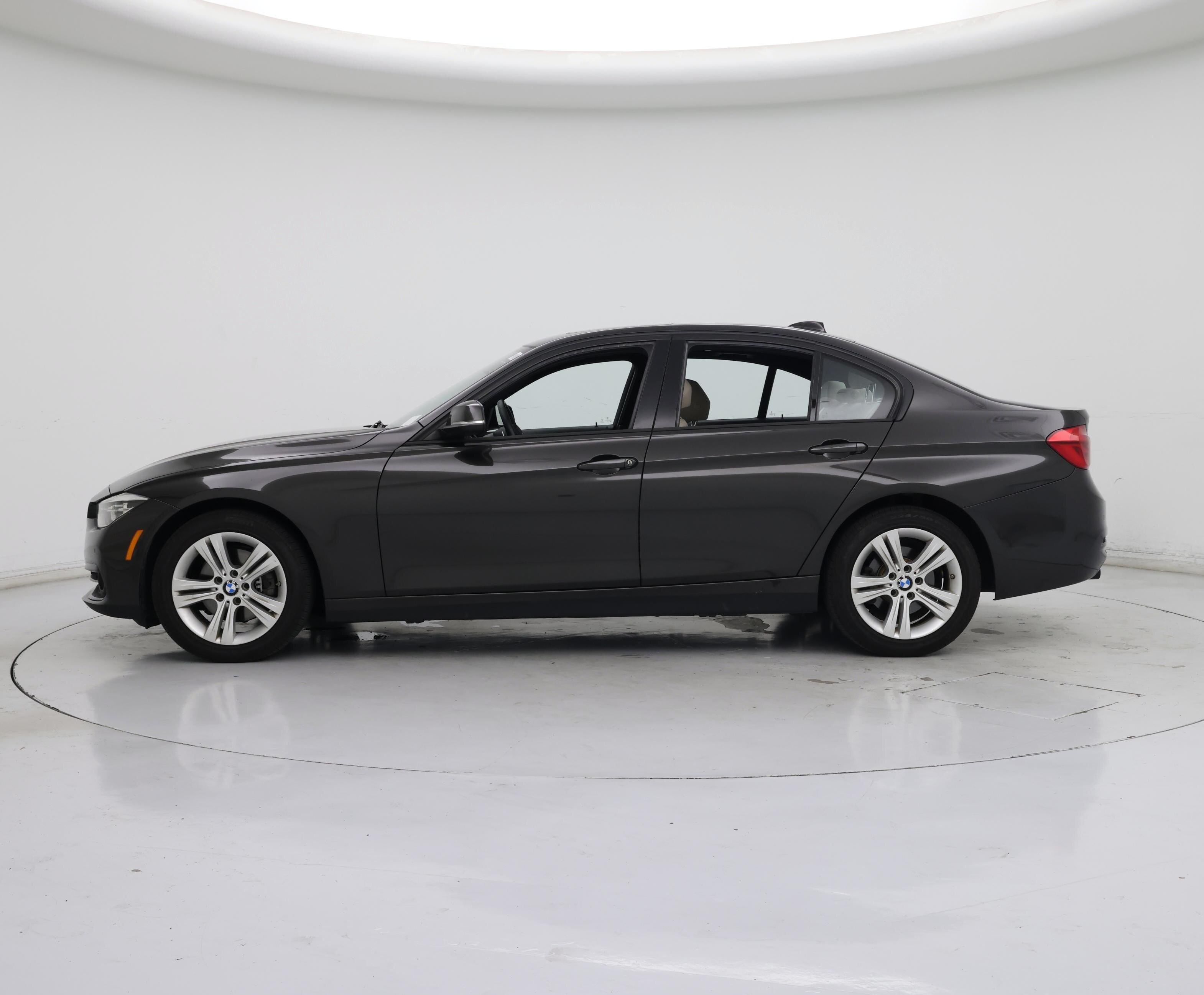 Thumbnail: 2016 BMW 3 Series - 3