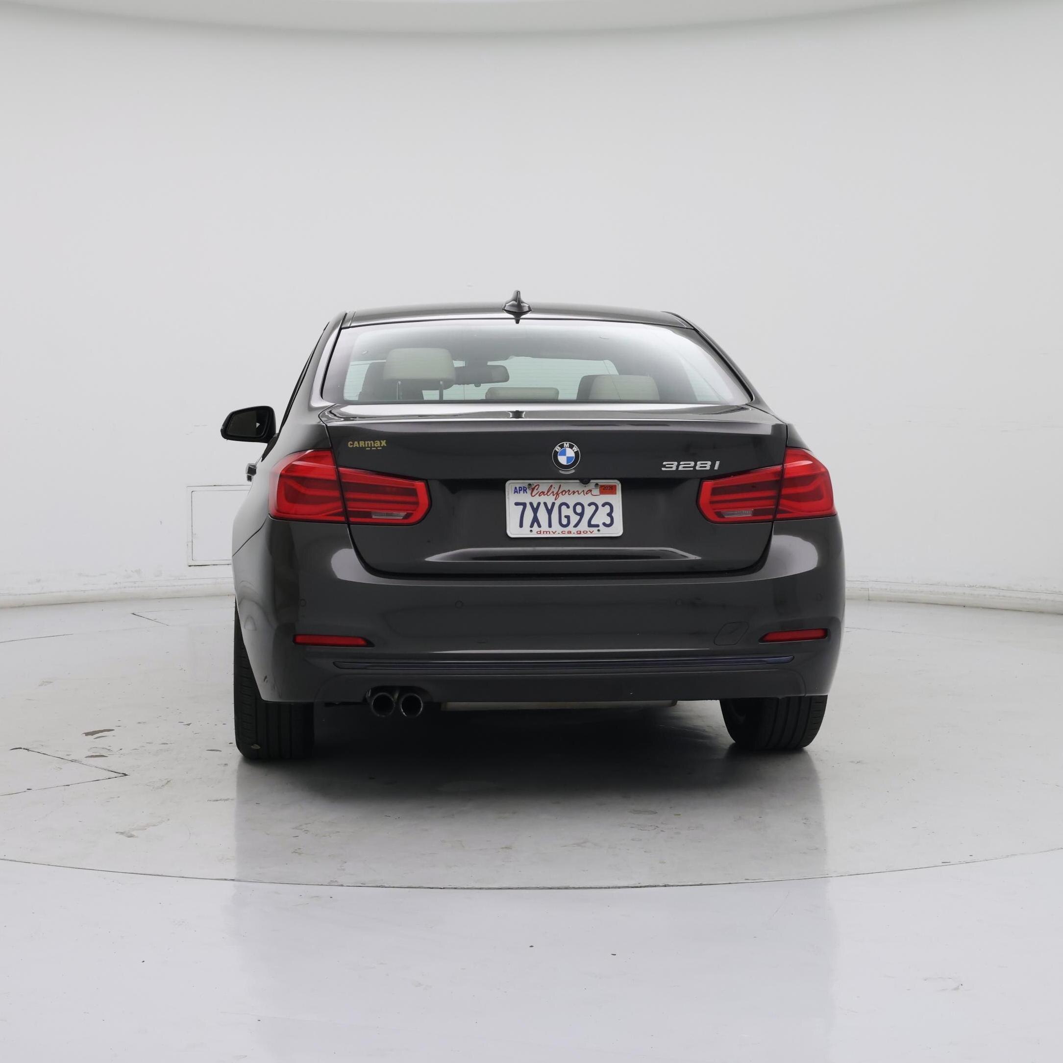 Thumbnail: 2016 BMW 3 Series - 6