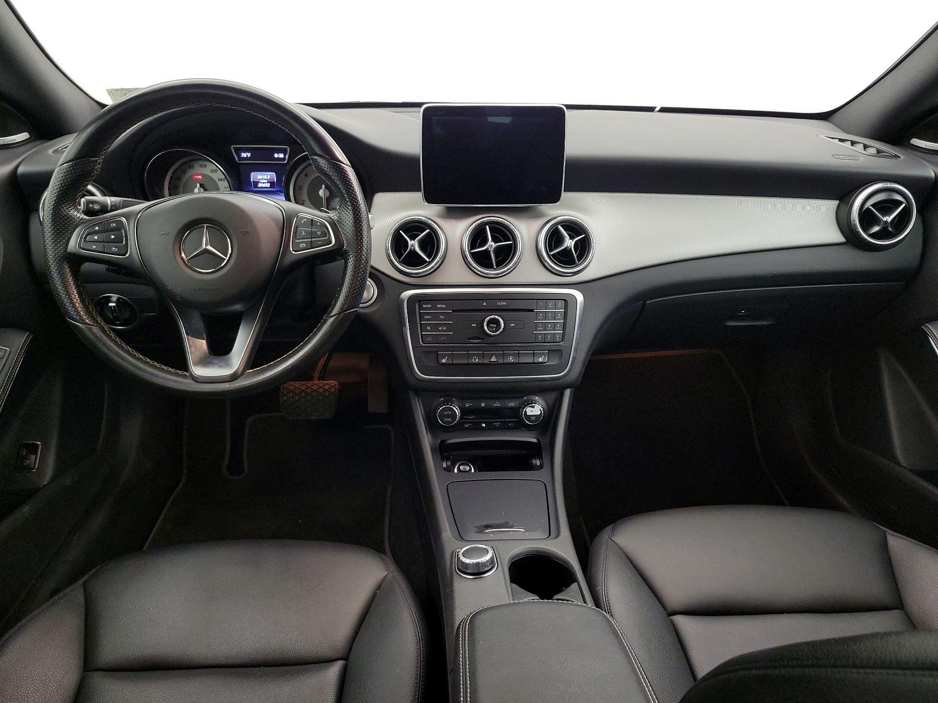 Thumbnail: 2015 Mercedes-Benz CLA - 9