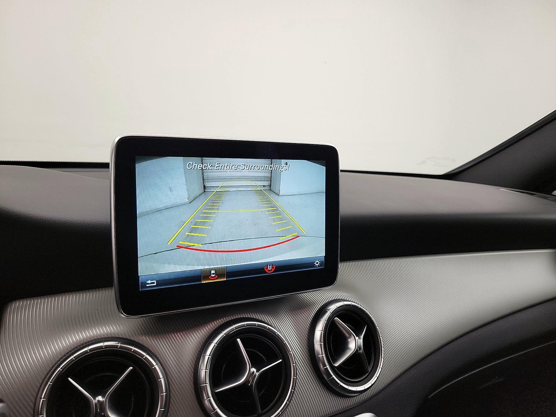 Thumbnail: 2015 Mercedes-Benz CLA - 14