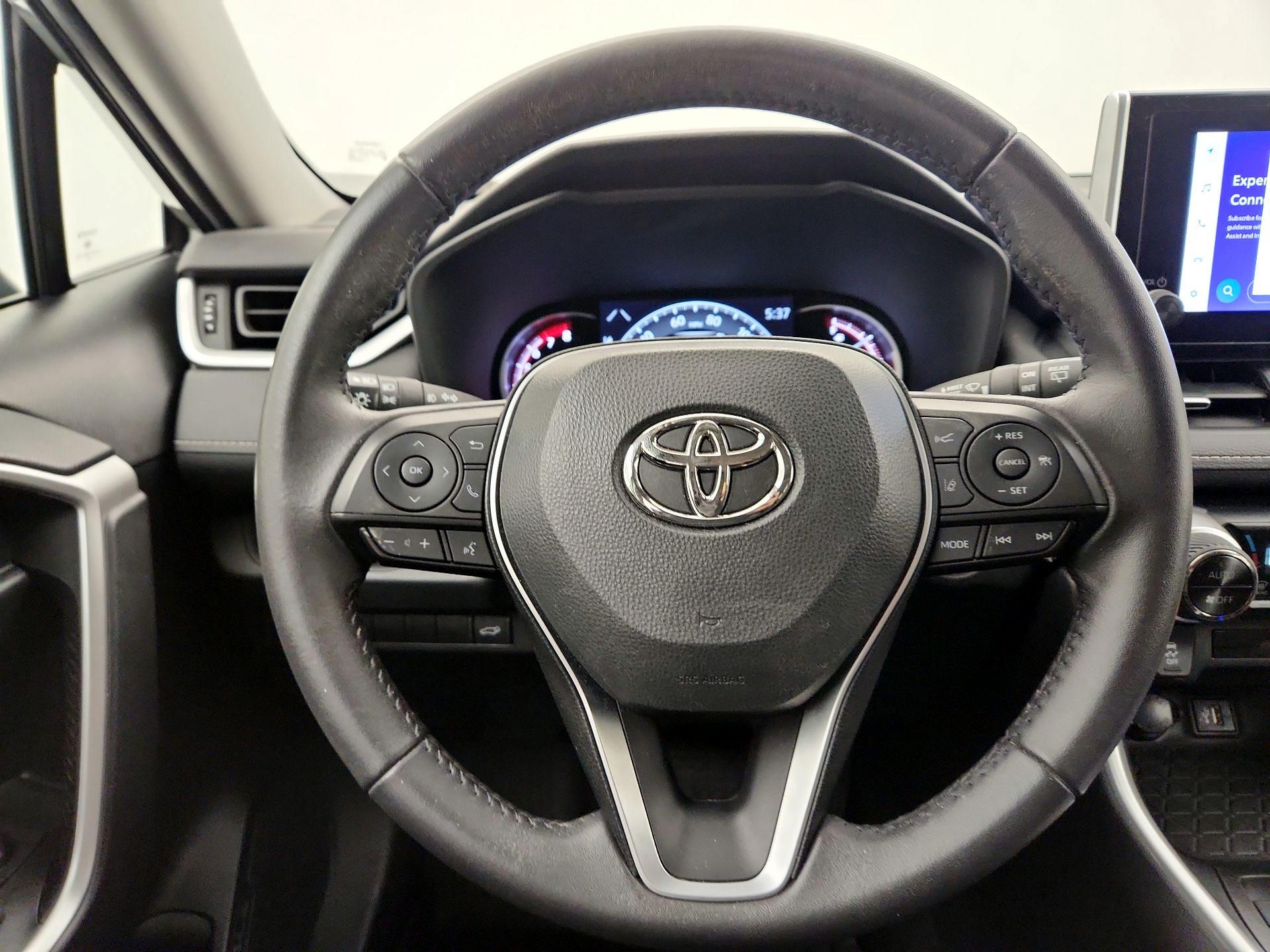 Thumbnail: 2023 Toyota RAV4 - 10
