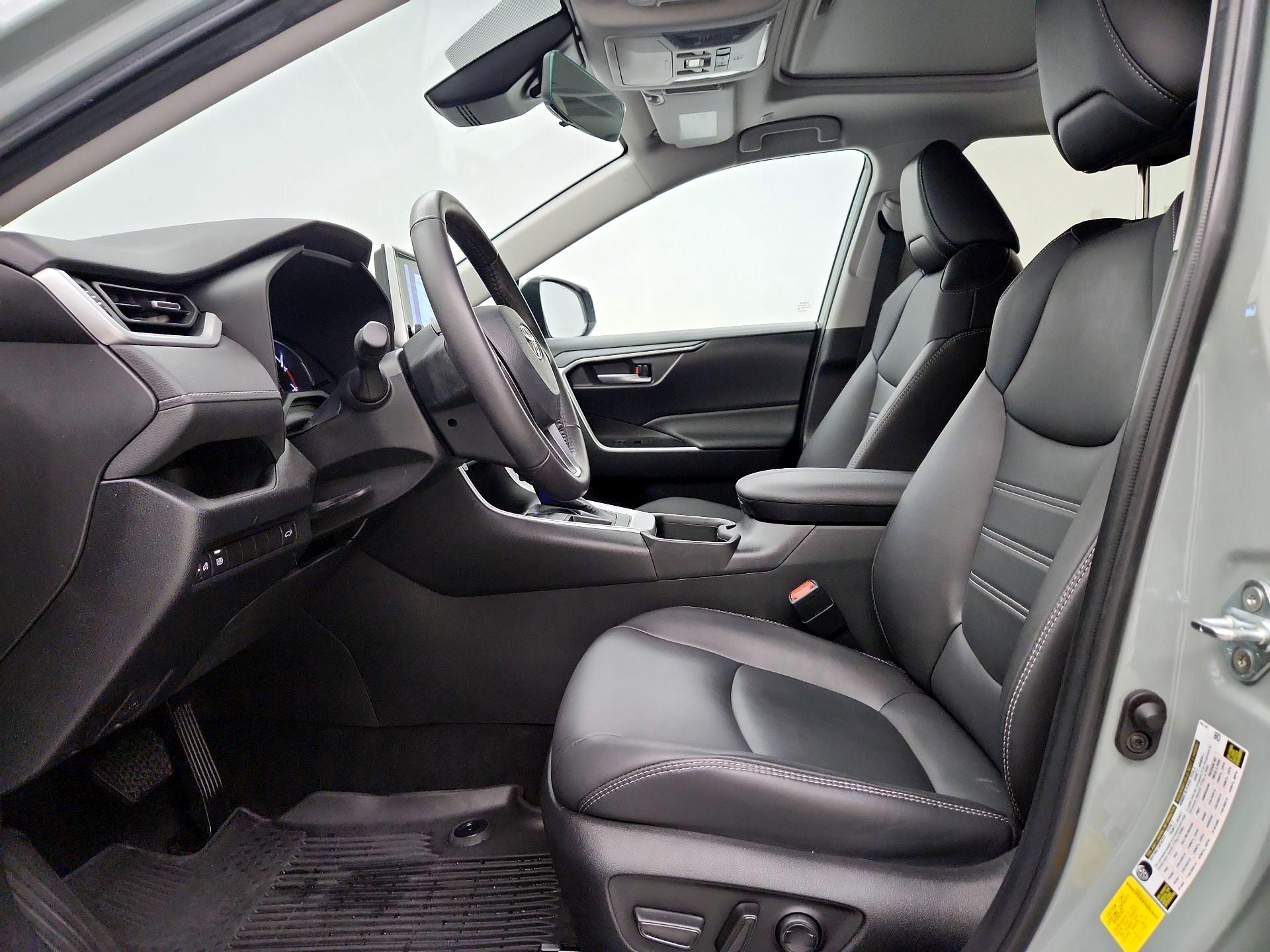 Thumbnail: 2023 Toyota RAV4 - 11