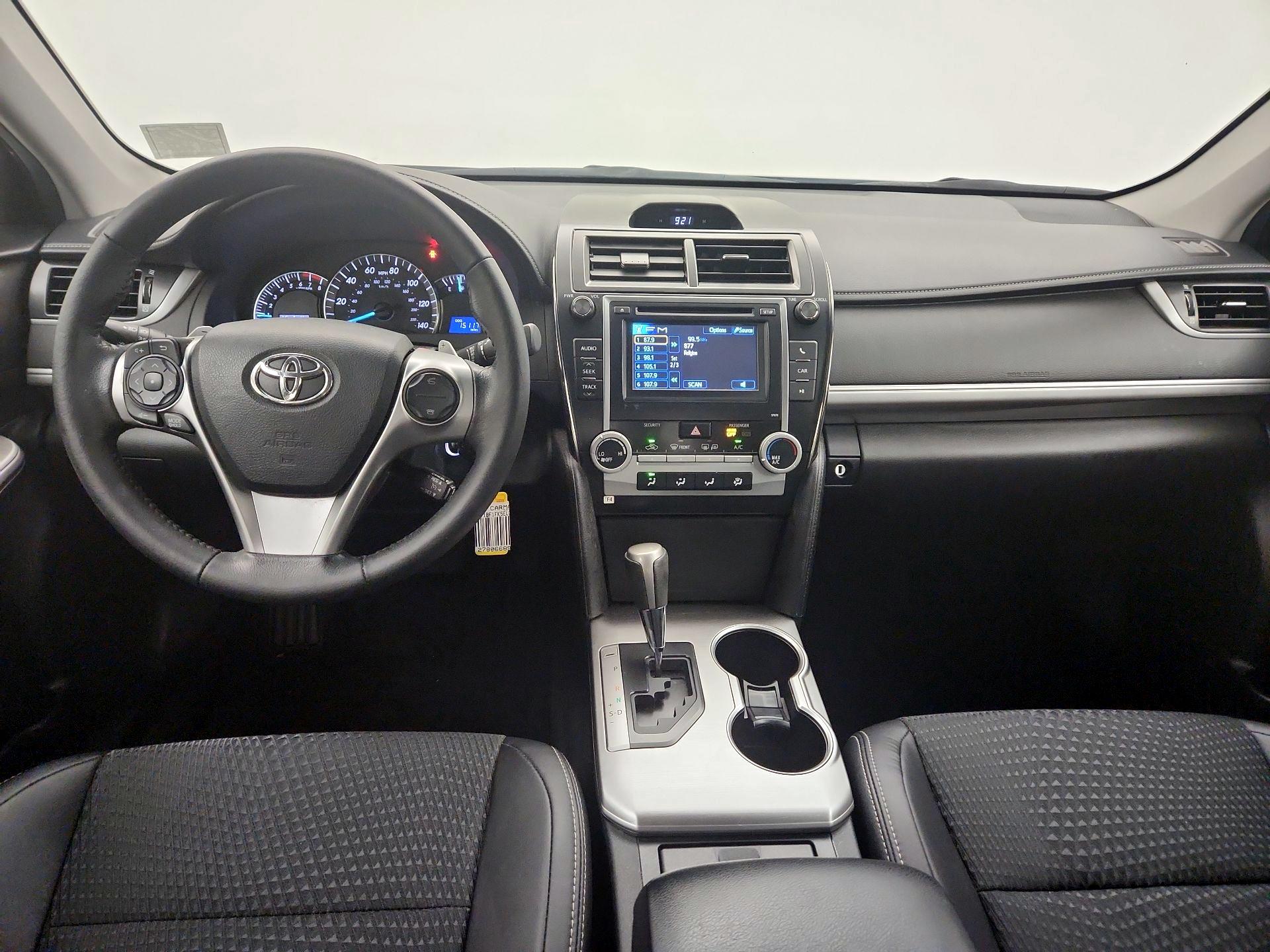 Thumbnail: 2014 Toyota Camry - 9