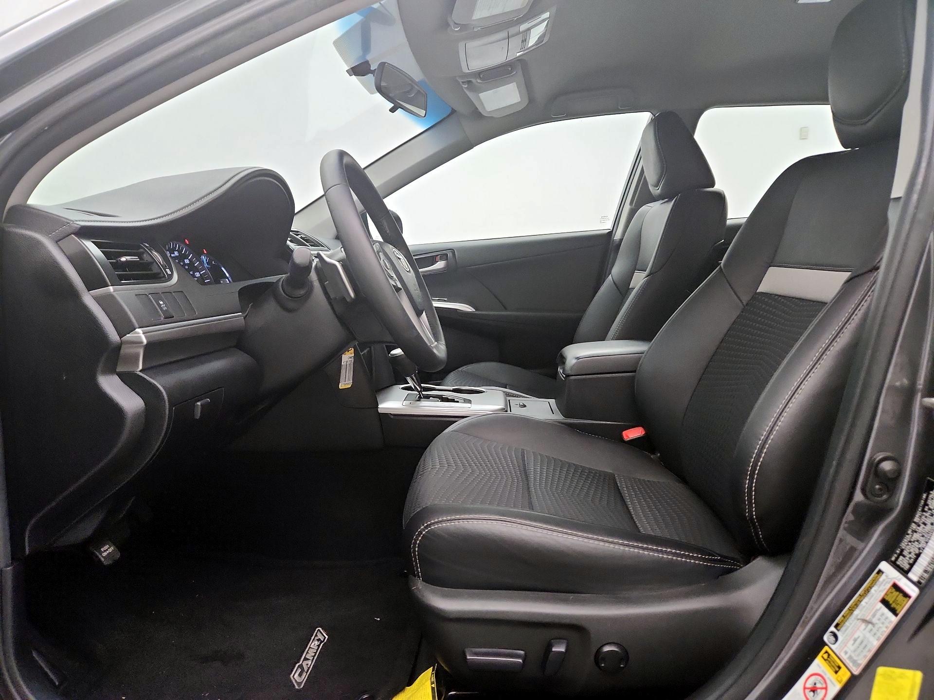 Thumbnail: 2014 Toyota Camry - 11