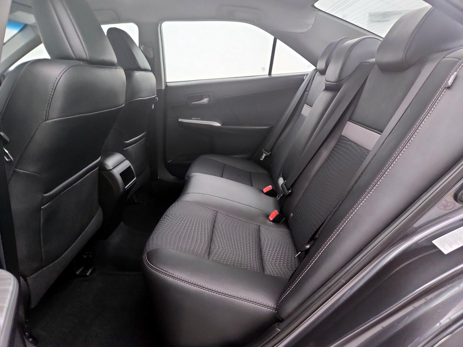 Thumbnail: 2014 Toyota Camry - 18