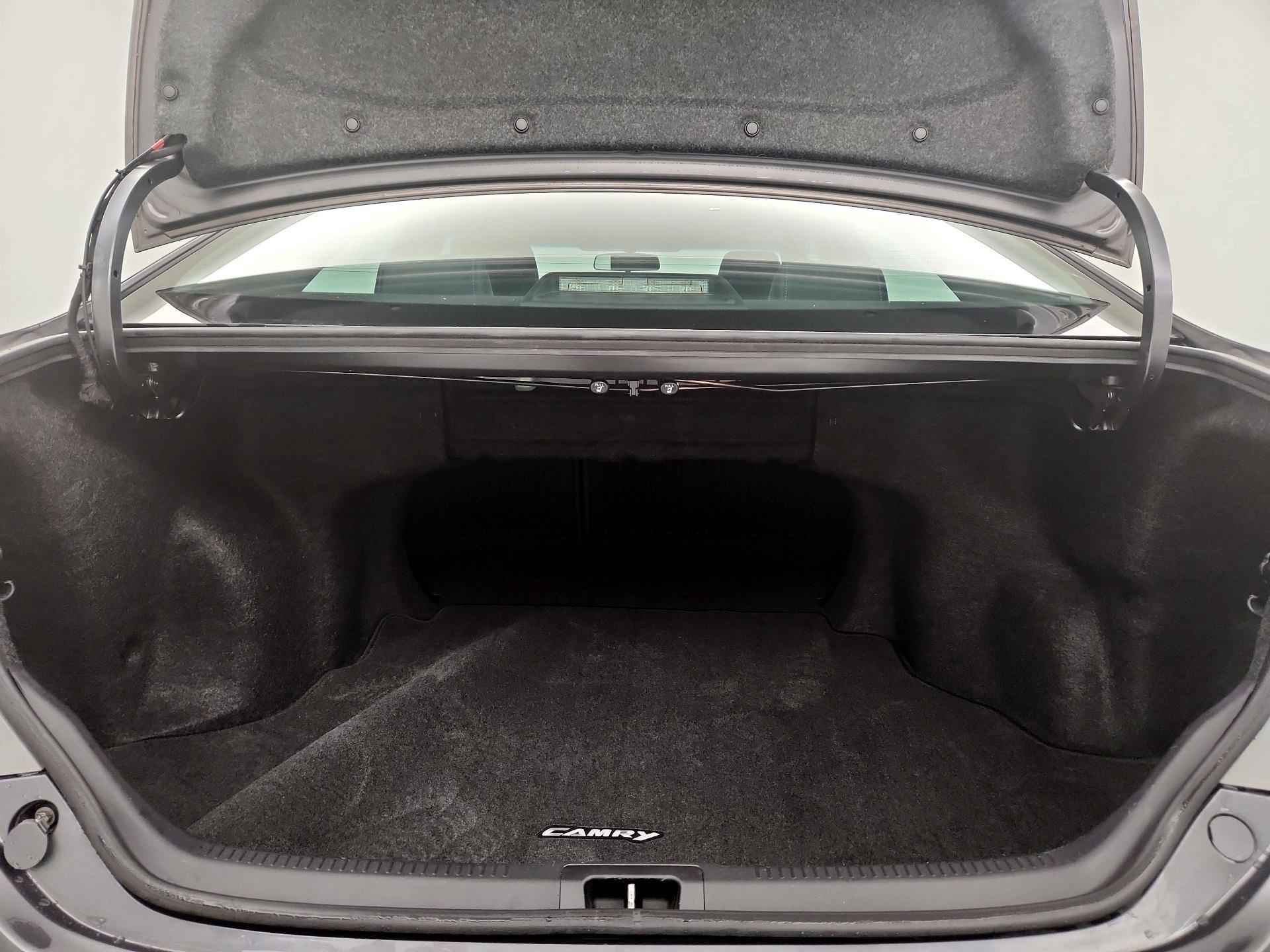 Thumbnail: 2014 Toyota Camry - 19