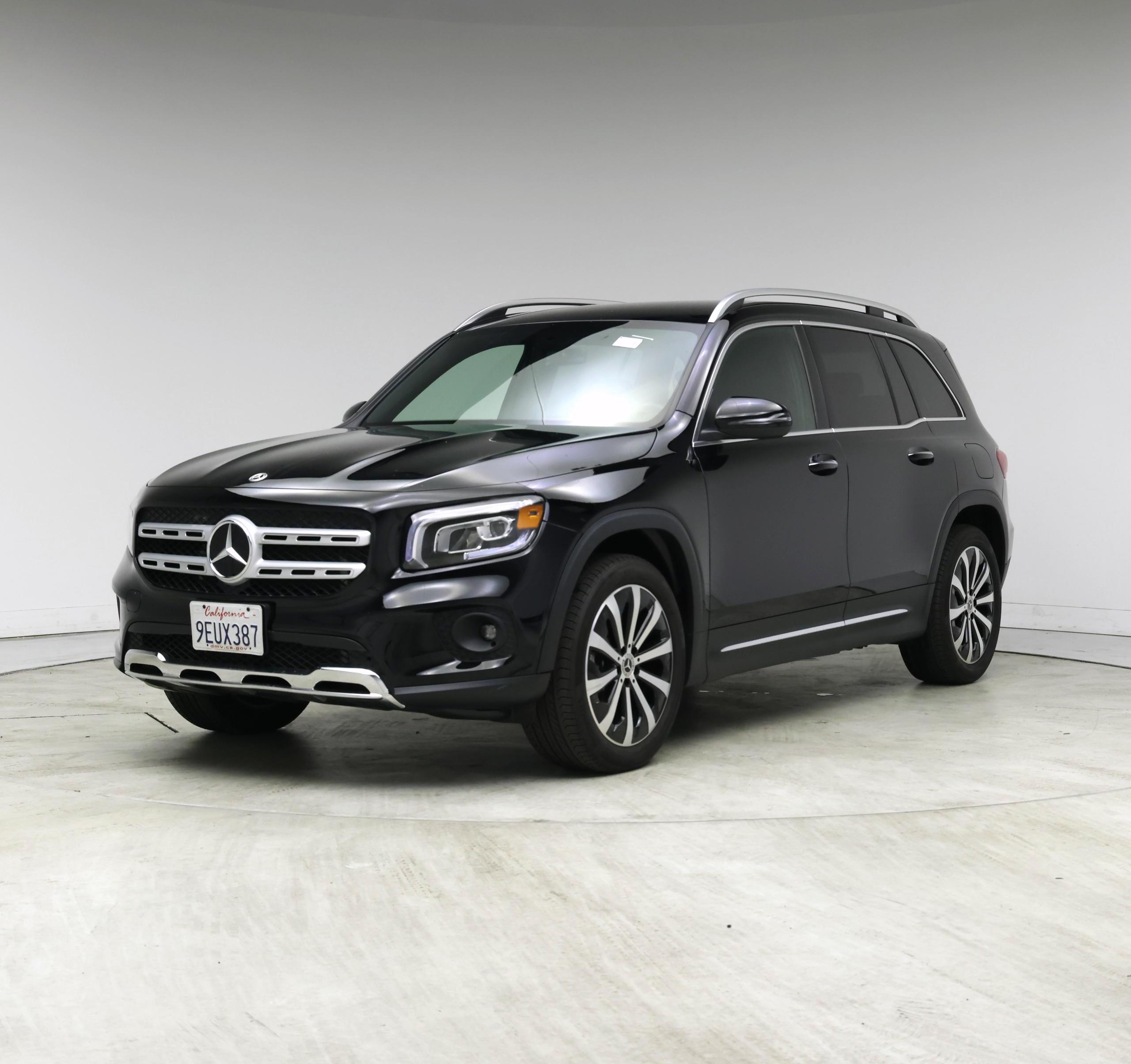 Thumbnail: 2023 Mercedes-Benz GLB - 4