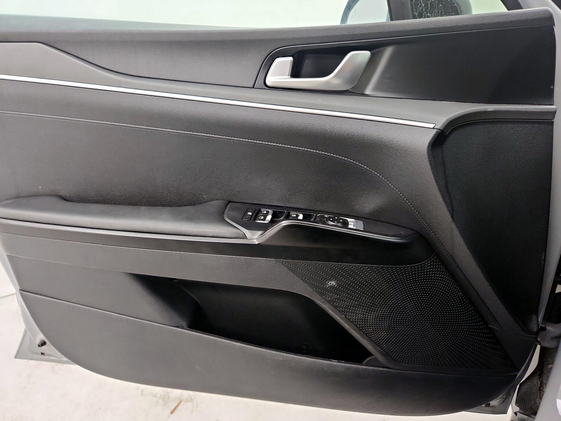 Thumbnail: 2022 Kia K5 - 12