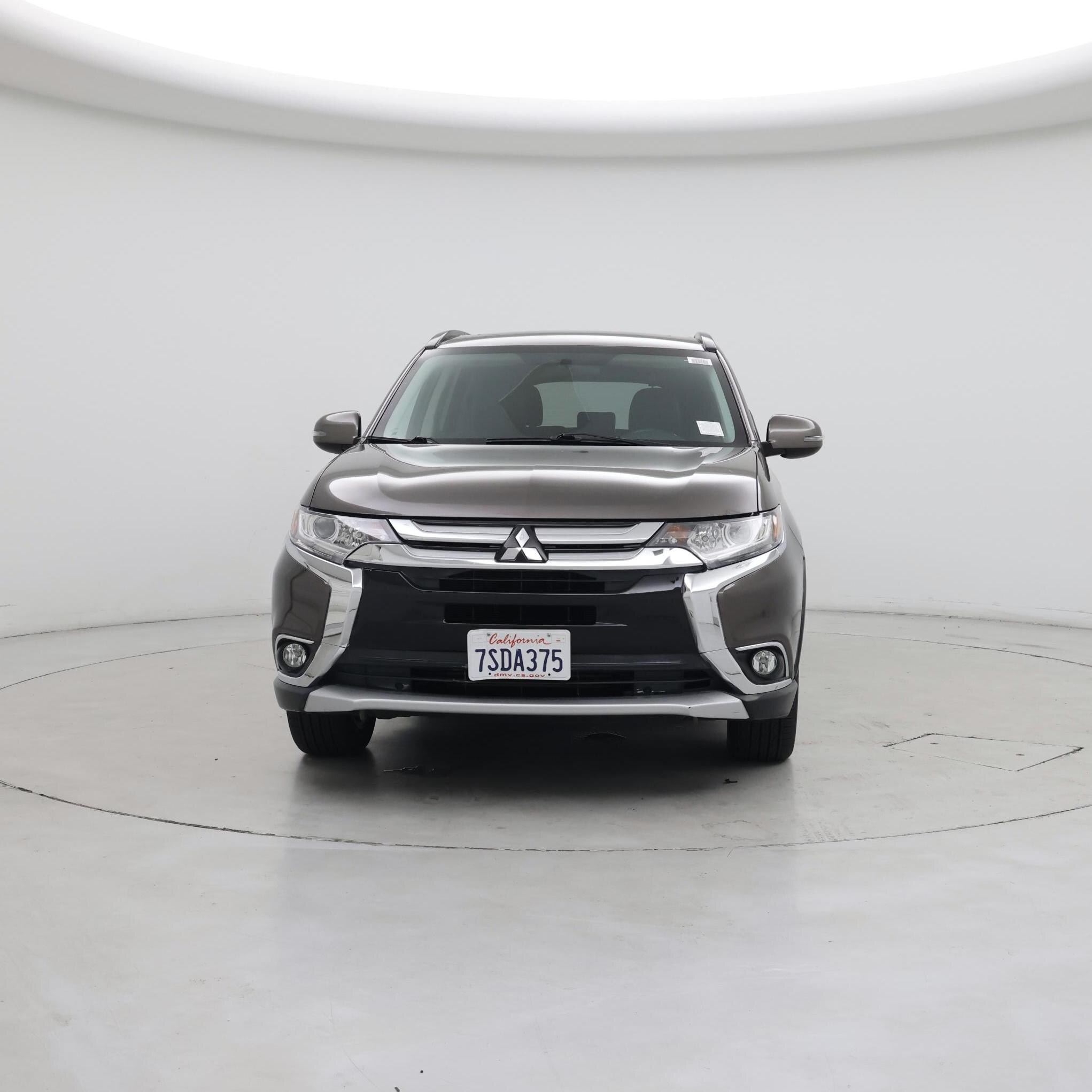 Thumbnail: 2016 Mitsubishi Outlander - 5