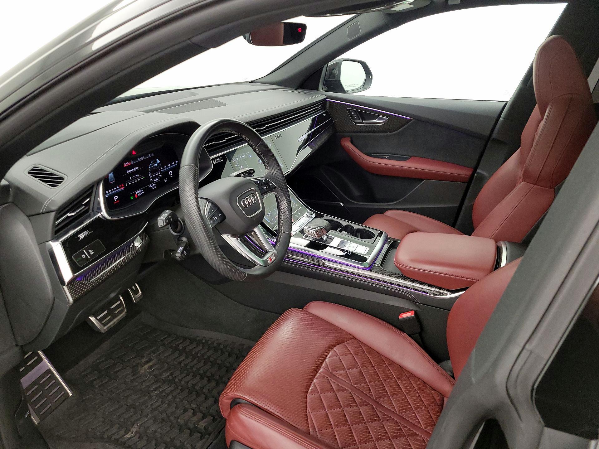 Thumbnail: 2023 Audi SQ8 - 11