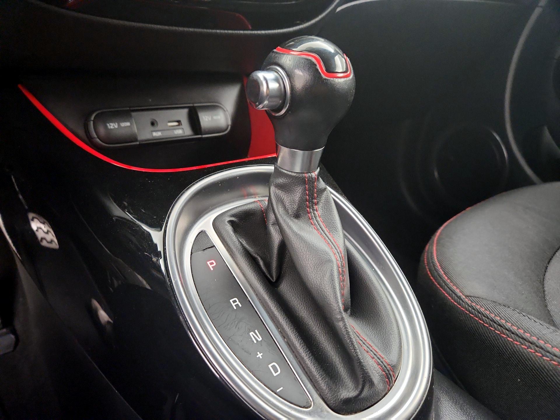 Thumbnail: 2015 Kia Soul - 18