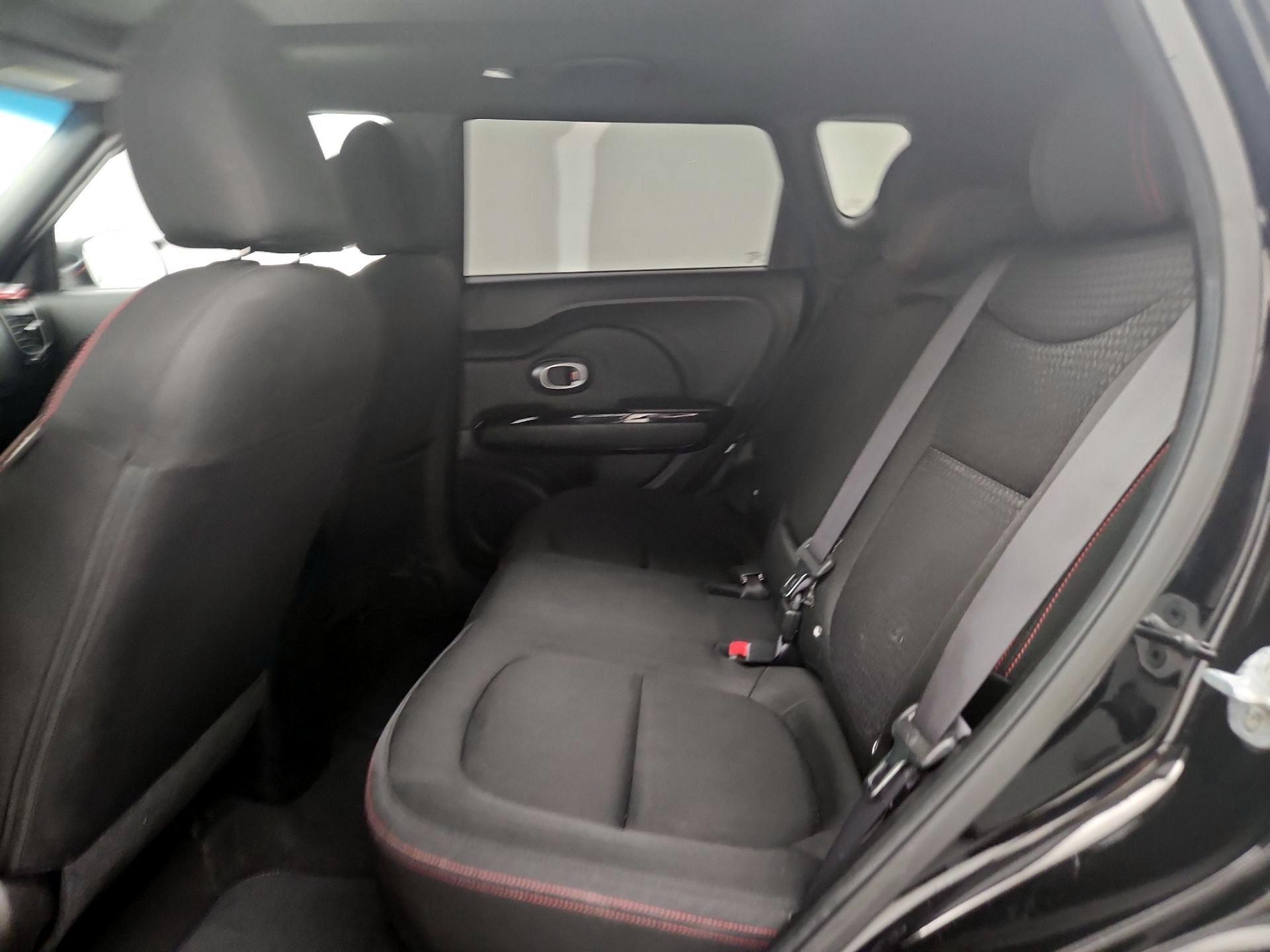 Thumbnail: 2015 Kia Soul - 20