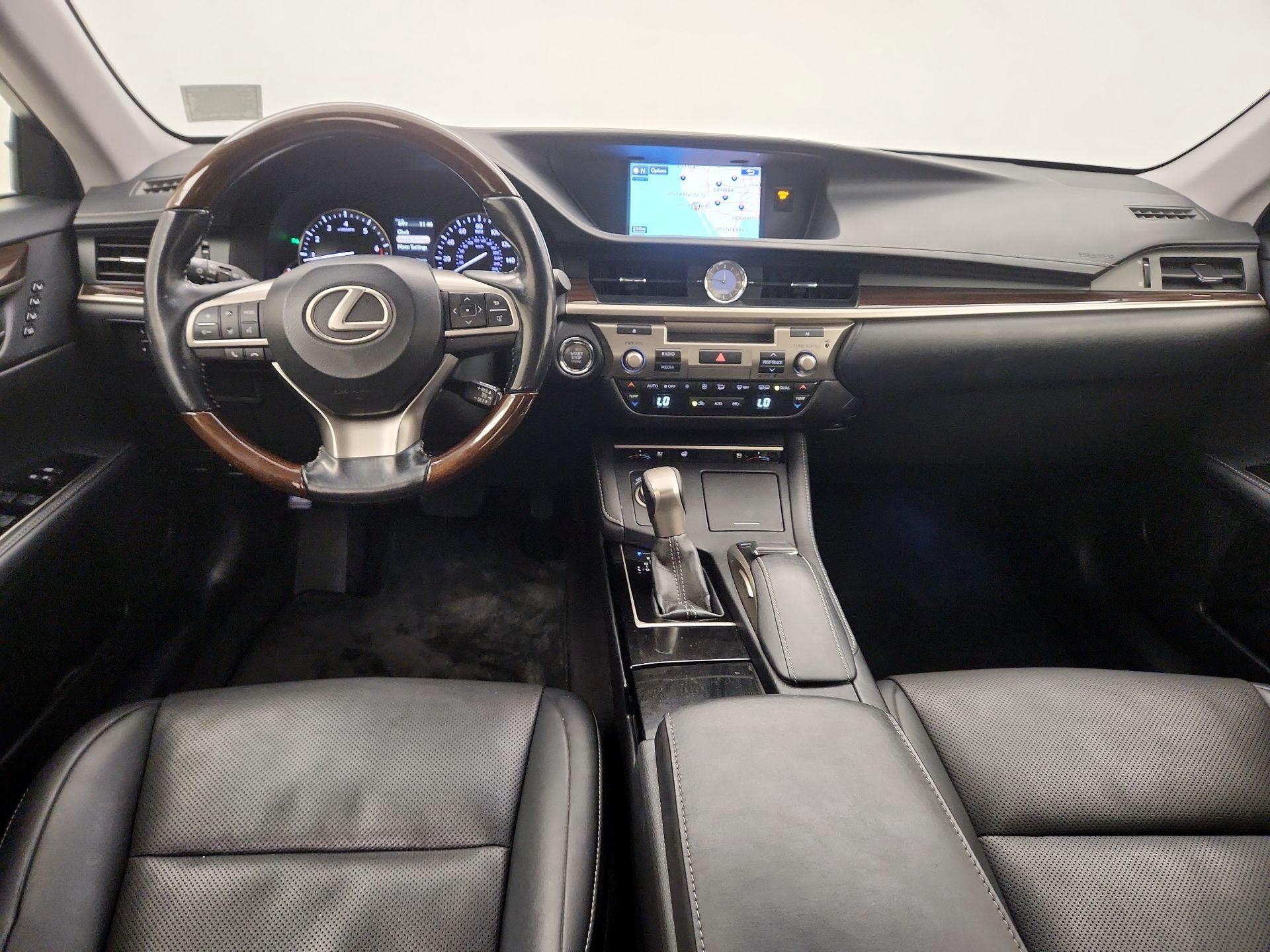 Thumbnail: 2016 Lexus ES - 9
