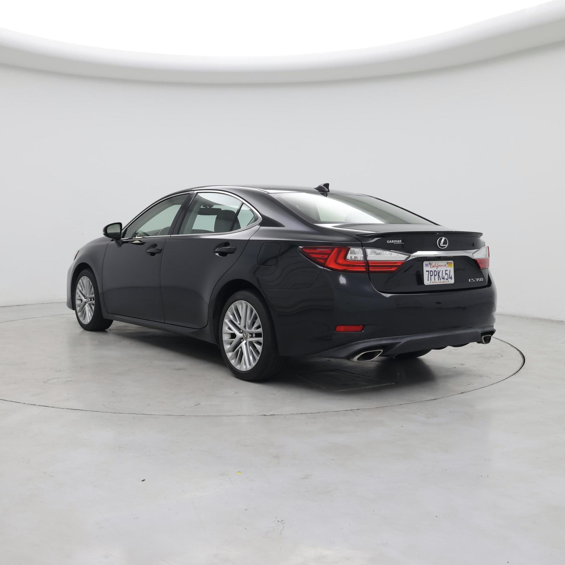 Thumbnail: 2016 Lexus ES - 2
