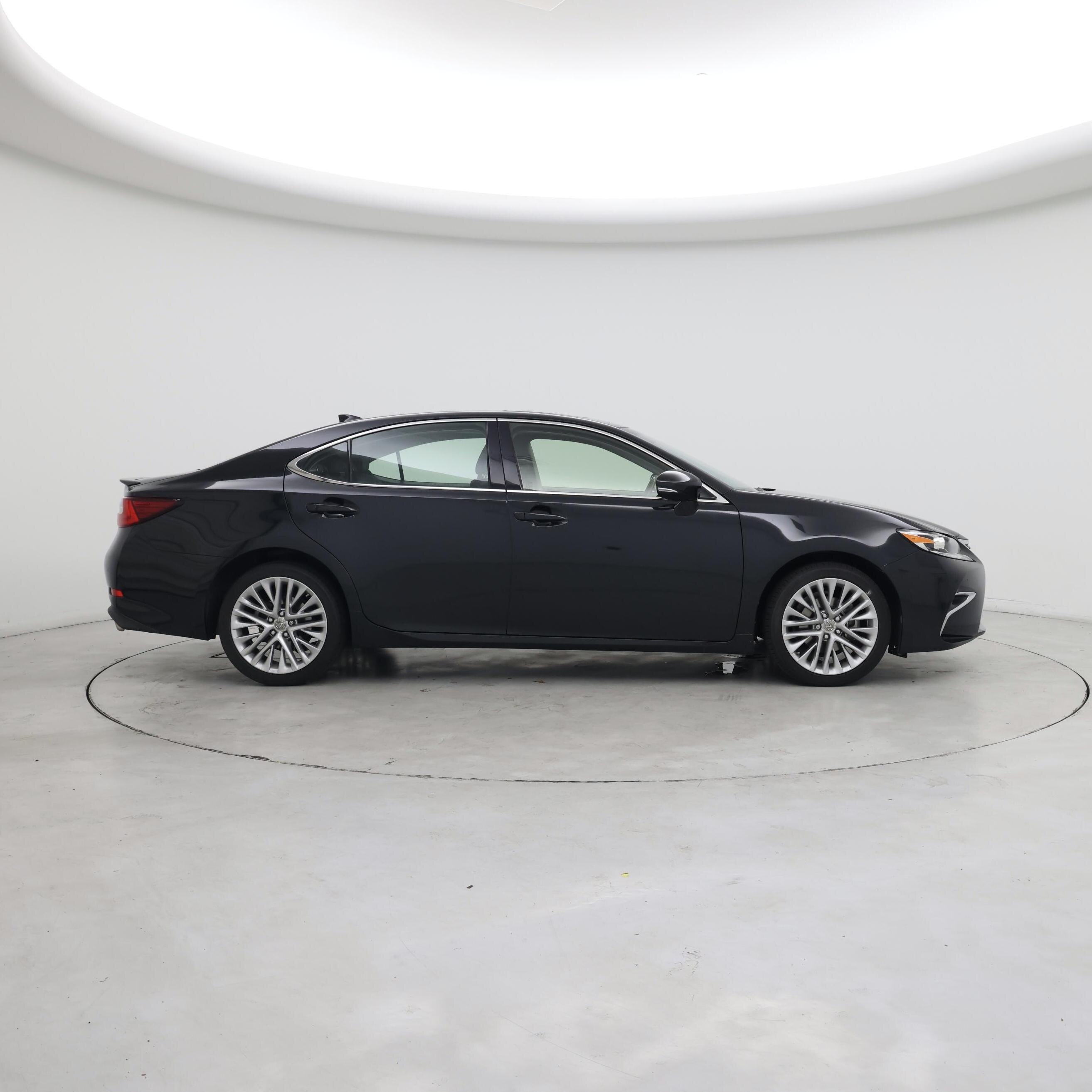 Thumbnail: 2016 Lexus ES - 7