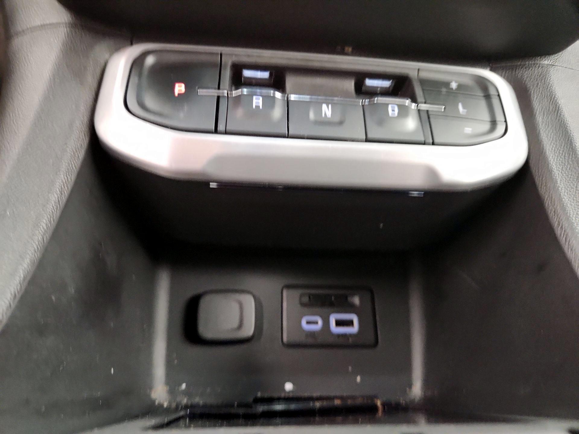 Thumbnail: 2021 GMC Acadia - 18