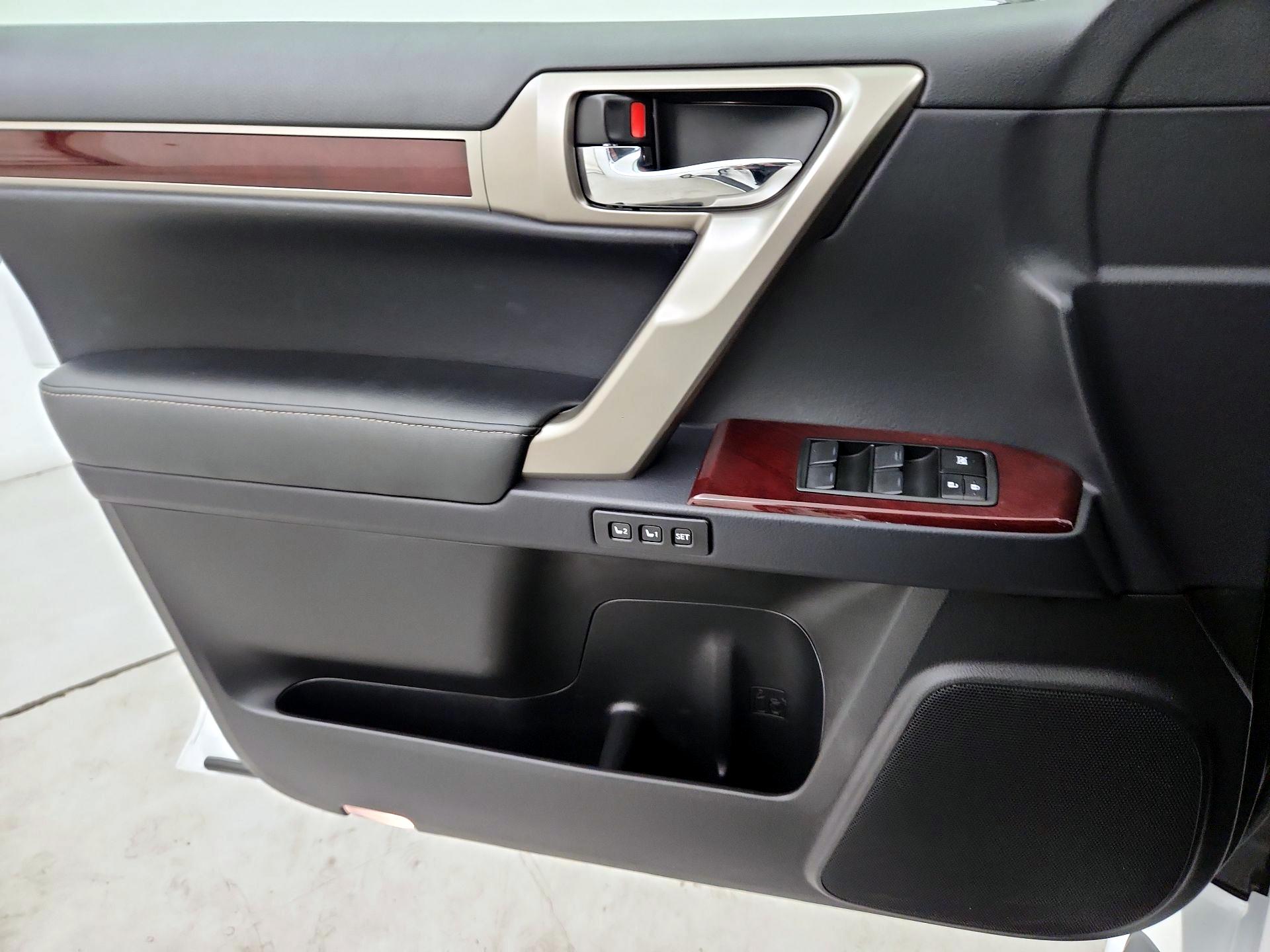 Thumbnail: 2019 Lexus GX - 12