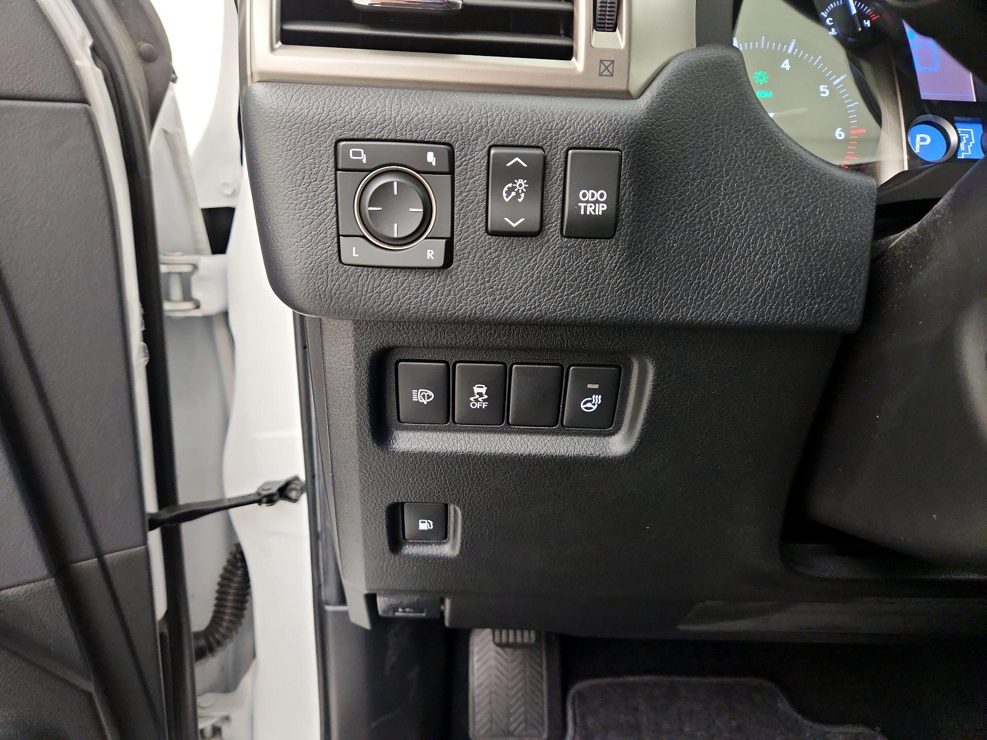 Thumbnail: 2019 Lexus GX - 13