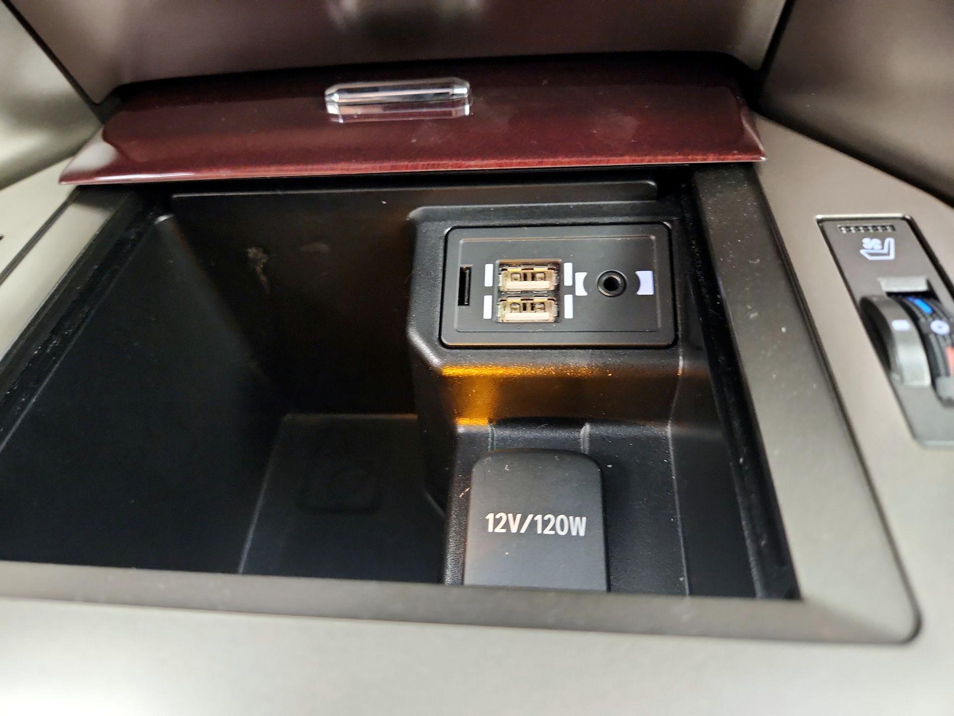 Thumbnail: 2019 Lexus GX - 19