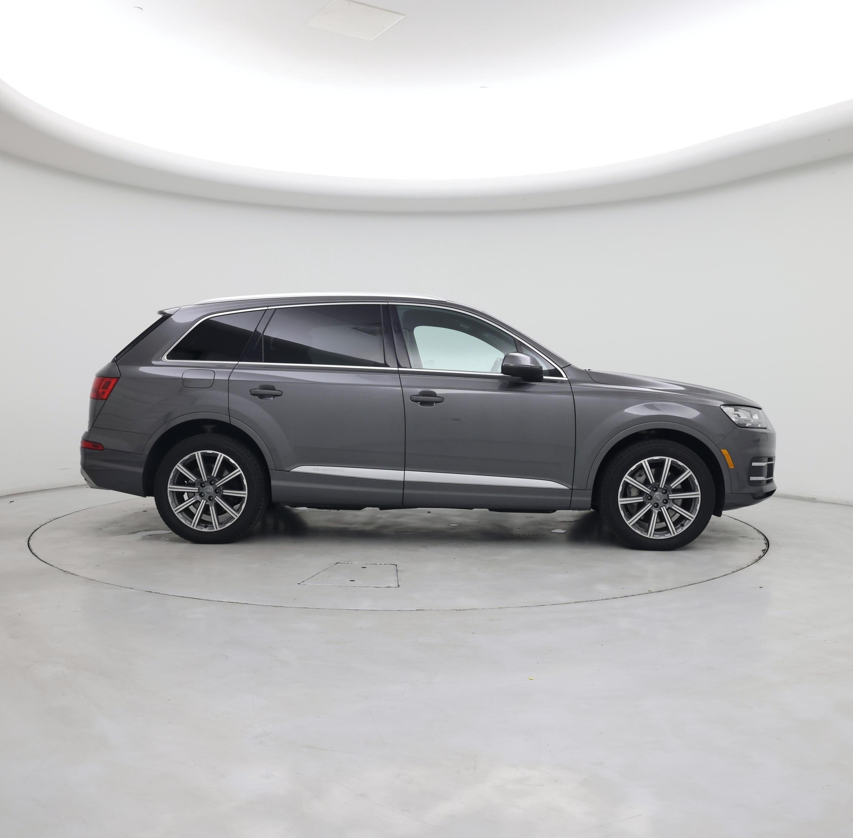 Thumbnail: 2019 Audi Q7 - 7