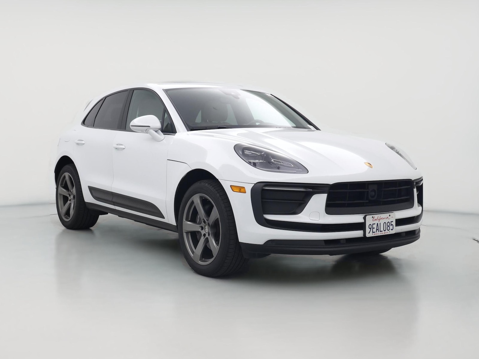 2023 Porsche Macan Base