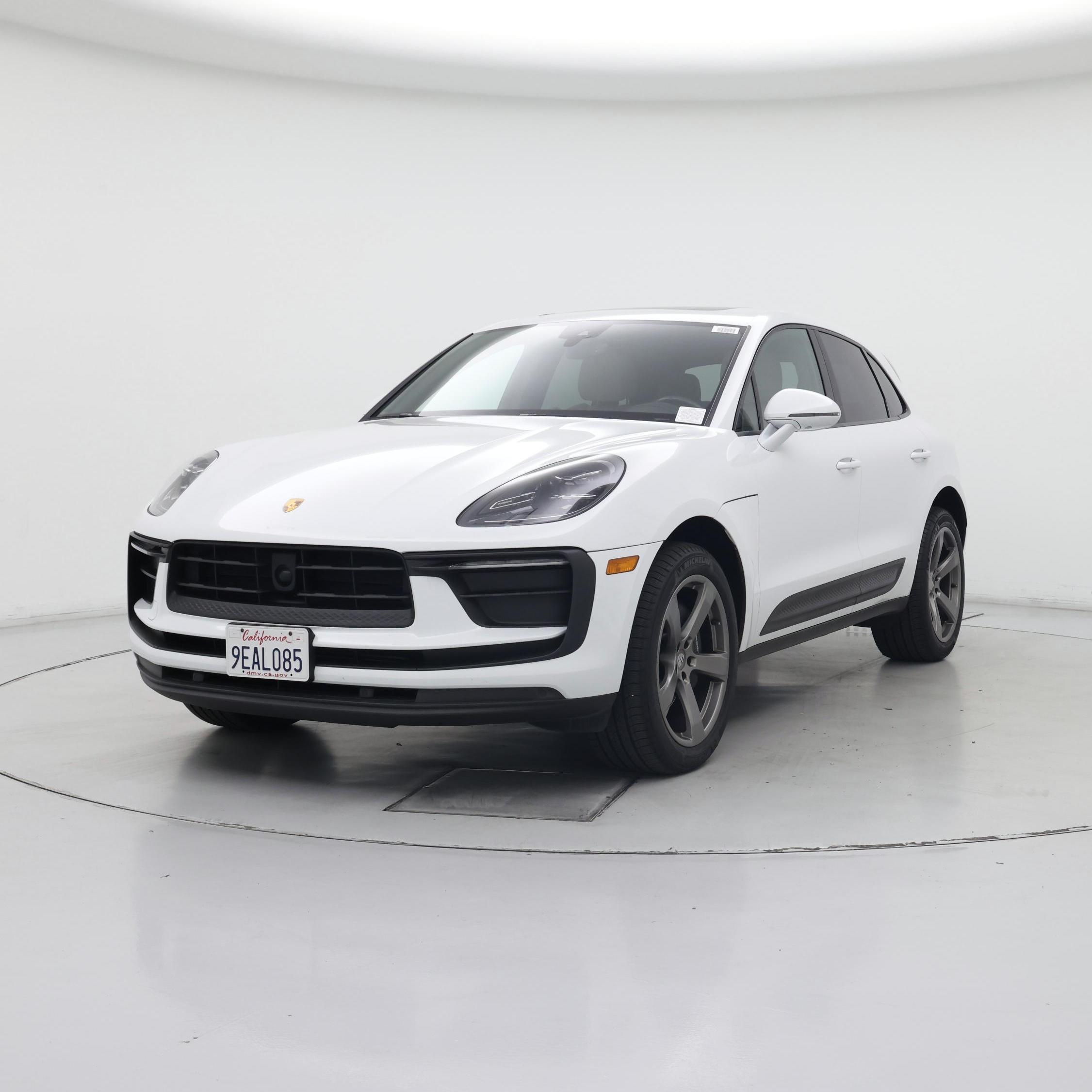 Thumbnail: 2023 Porsche Macan - 4