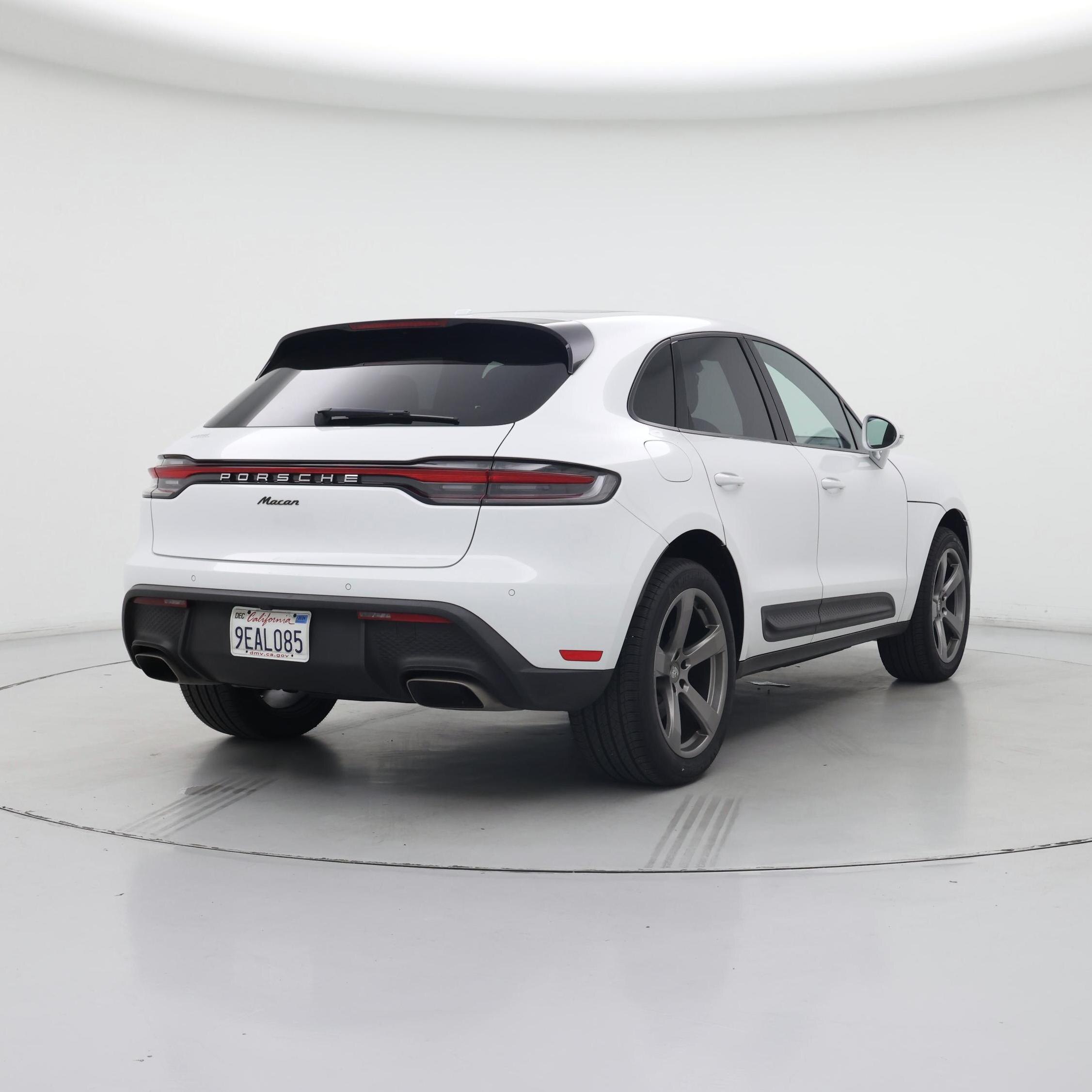 Thumbnail: 2023 Porsche Macan - 8