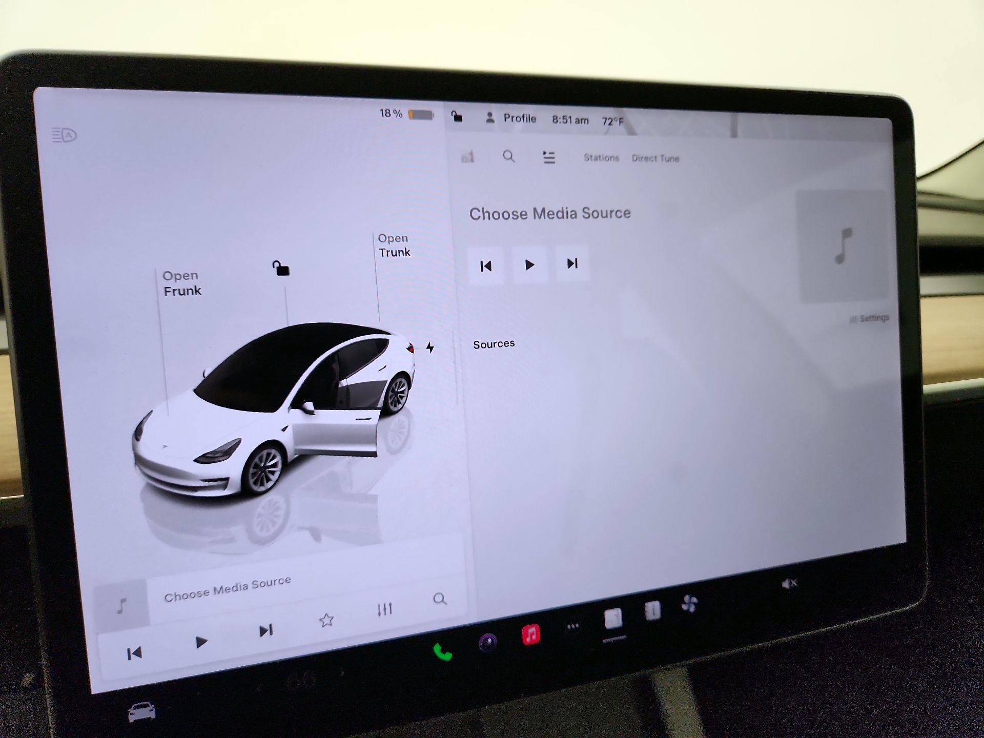 Thumbnail: 2022 Tesla Model 3 - 15