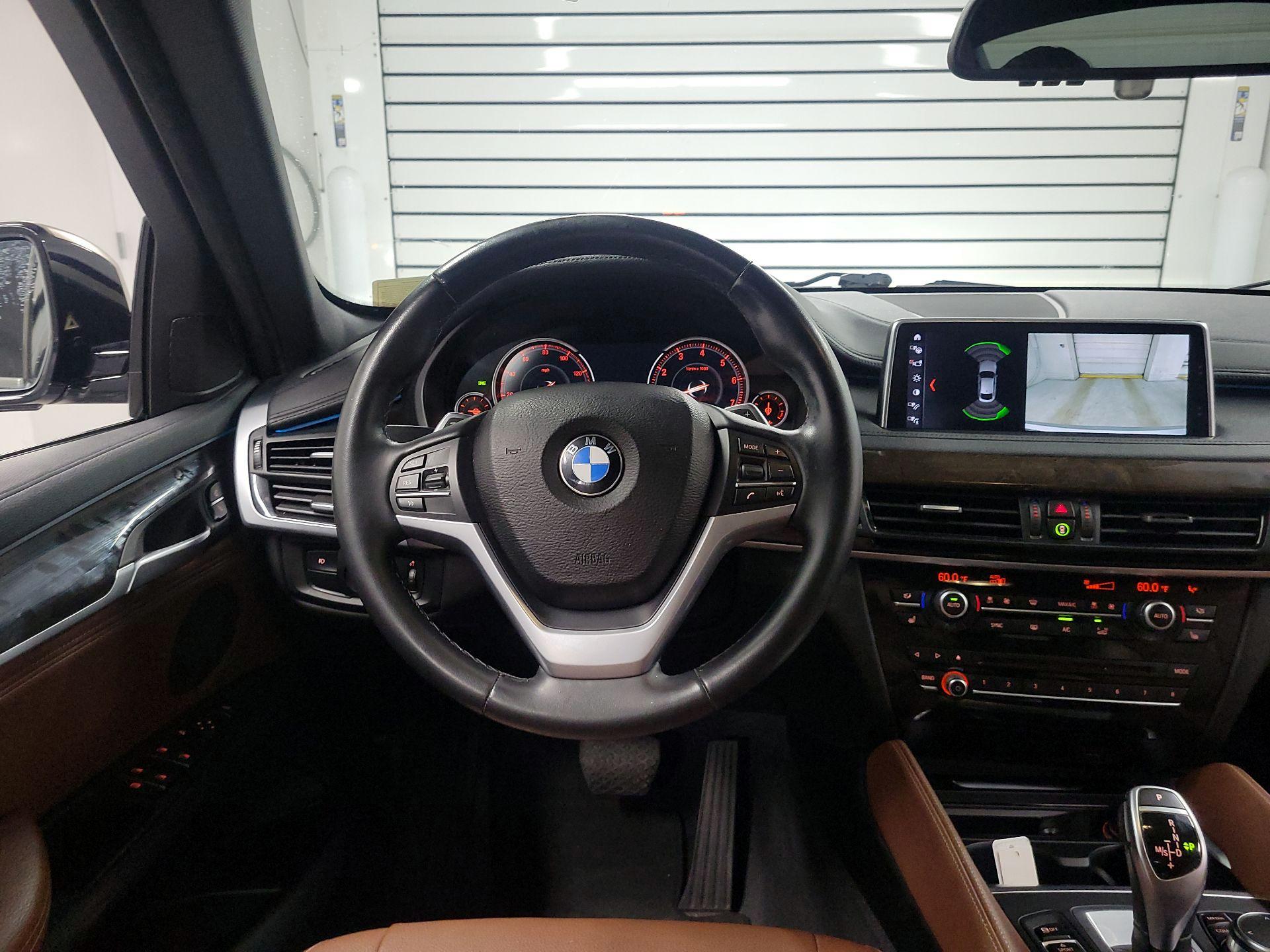 Thumbnail: 2019 BMW X6 - 10